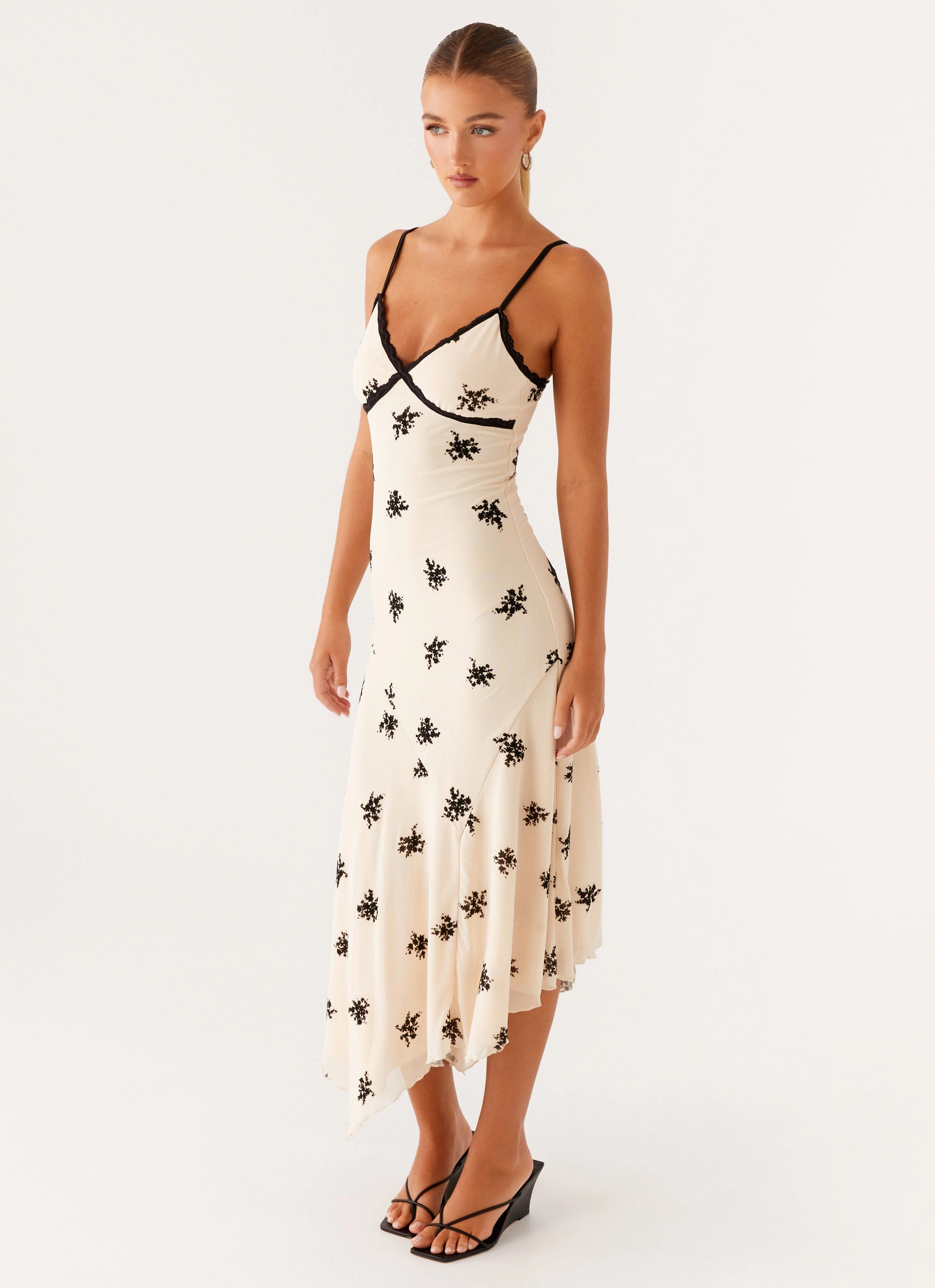 Functional Style Fluid Cut Amelia Midi Dress - Nude