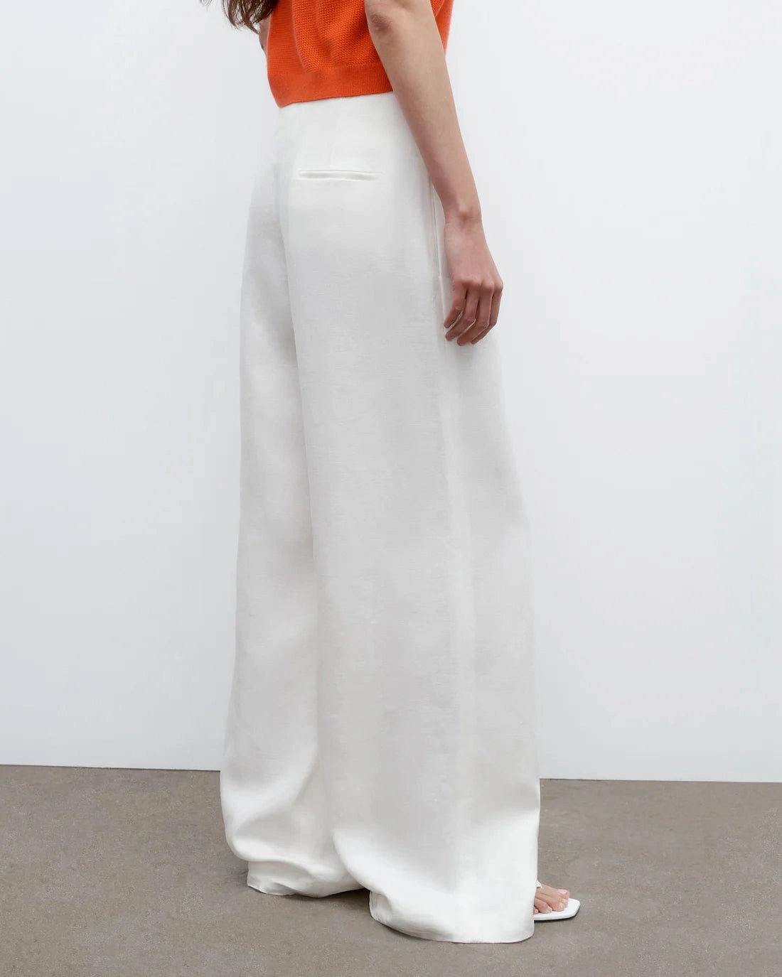 Casual Comfort Fit Mini Pleat Trouser in Ivory