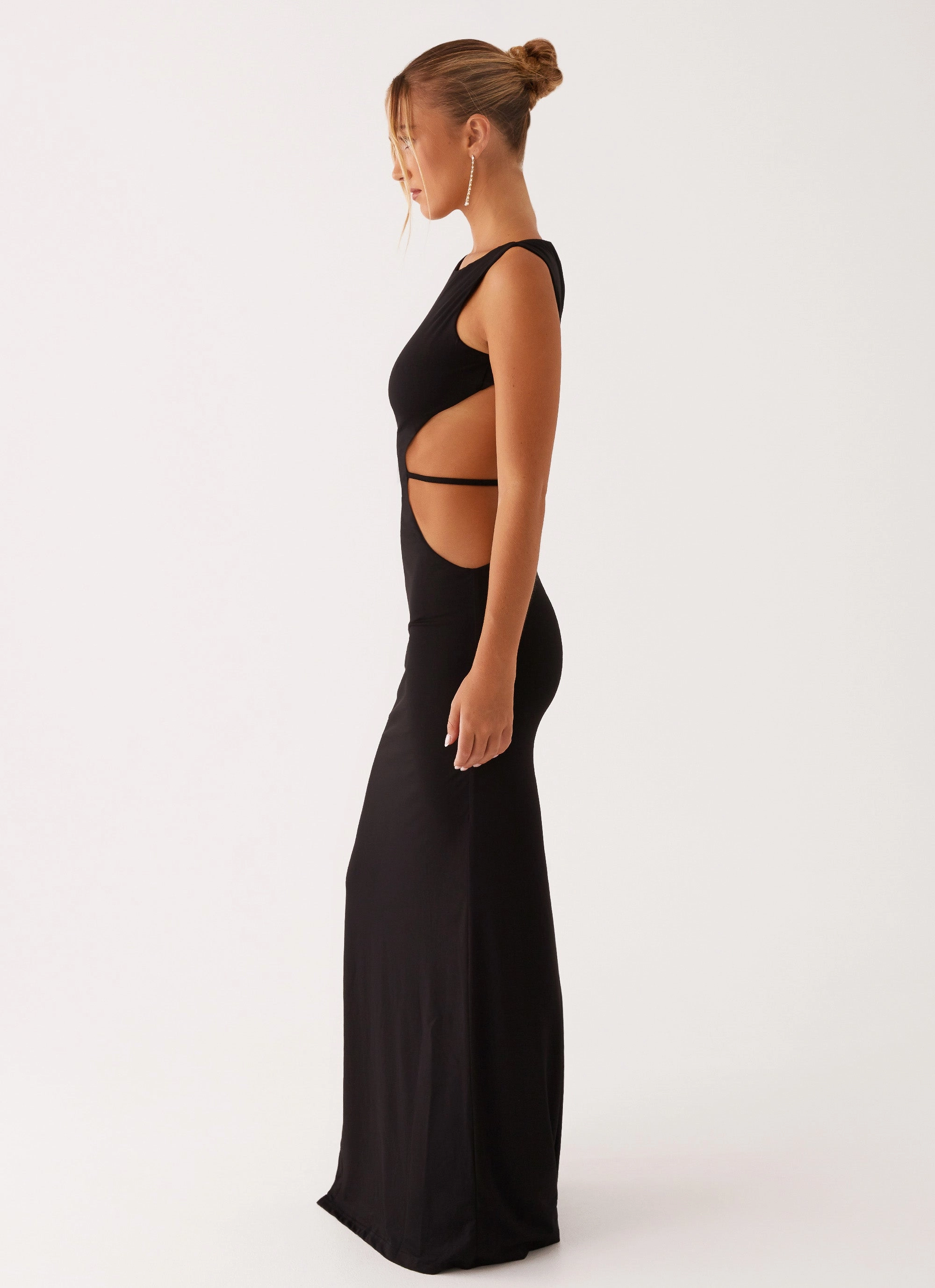 Sutton Maxi Dress - Black Timeless Comfort