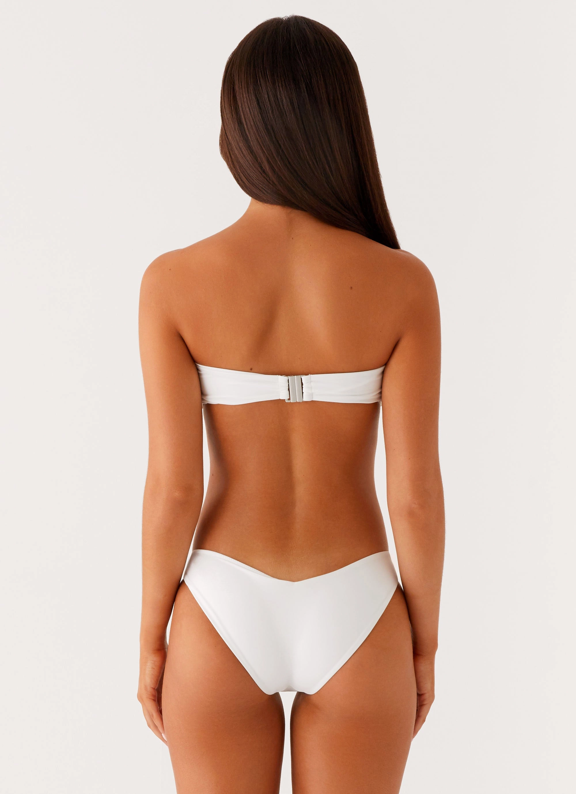 Delta Bandeau Bikini Top - White Thermal Retention Chafe-free