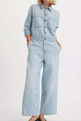Relaxed Comfort Look Levi's Iconic Jumpsuit