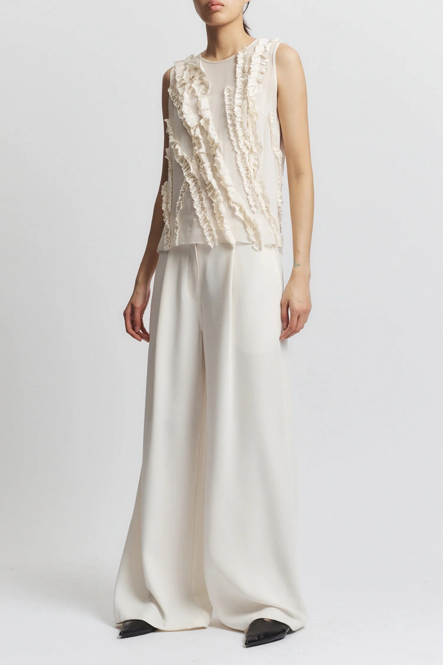 Reflective Trim Naomi Sleeveless Blouse in Ivory