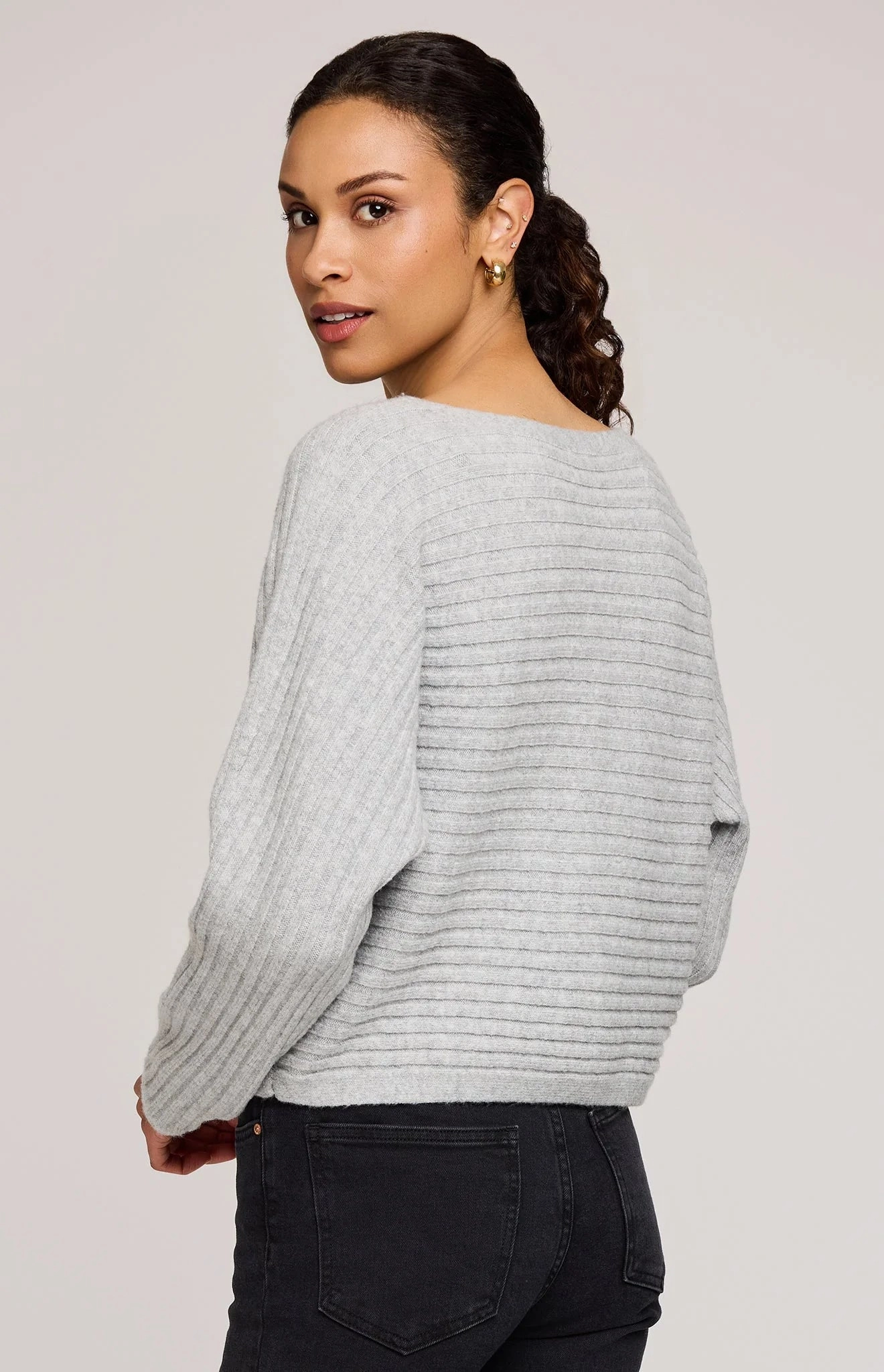 Soft Knit Style Ventilated Underarm Design Niko Pullover Sweater - Heather Ash