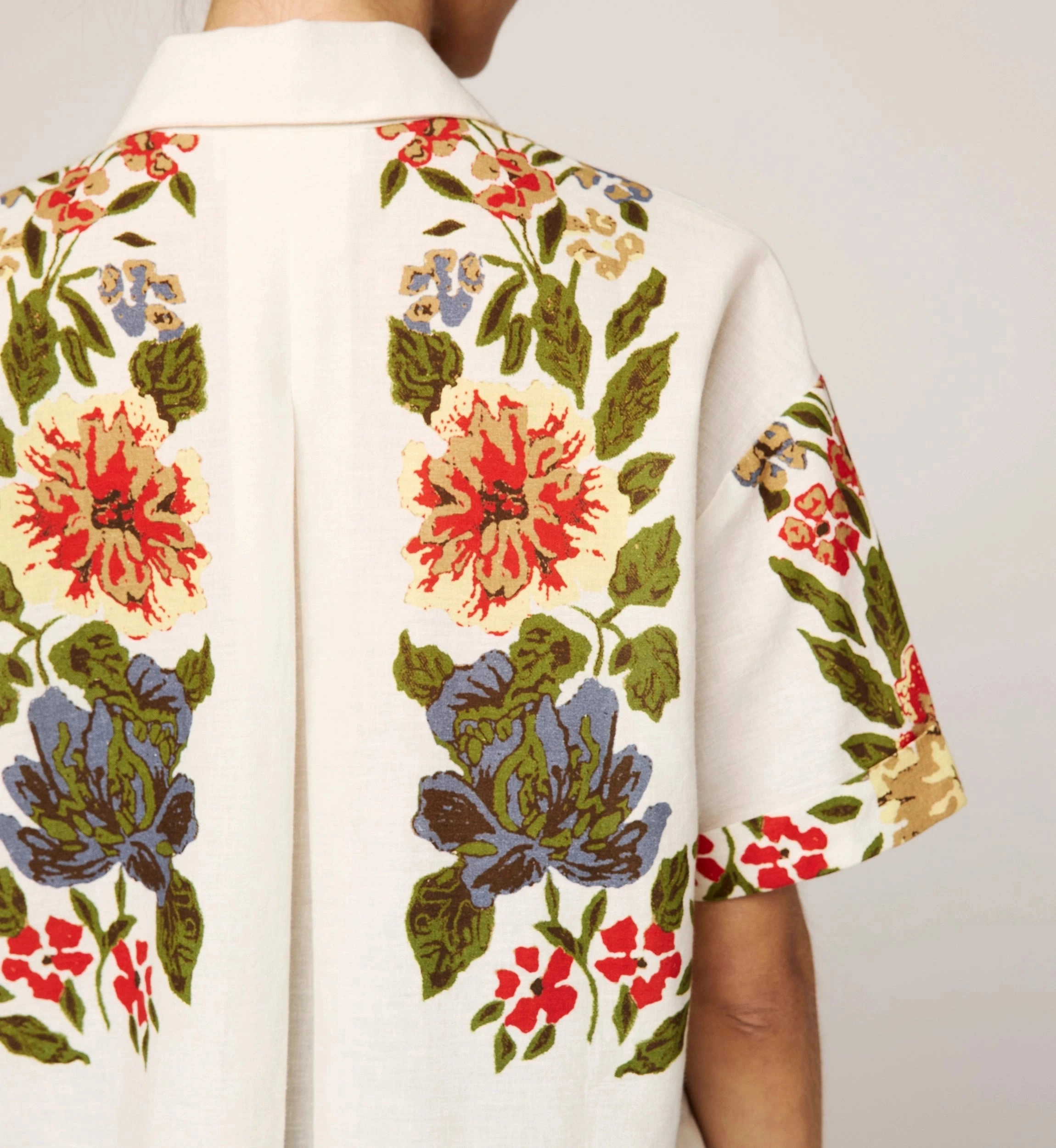 Felicity Blouse | Juliet Stretch Fit Engineering Layered Panel Design