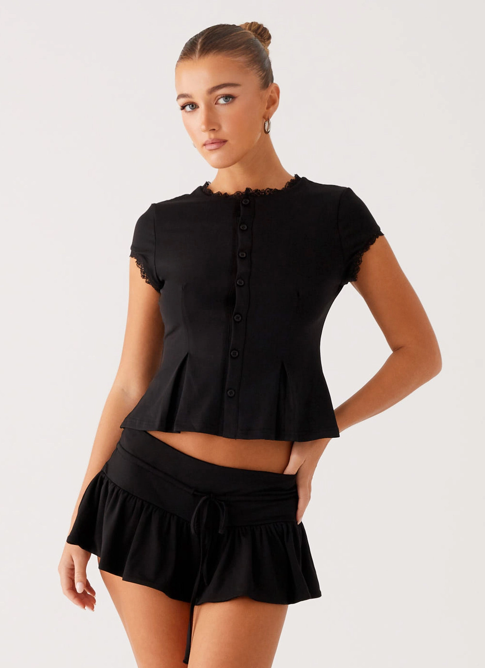 Landon Button Up Top - Black PortableOption Breathable Ventilation
