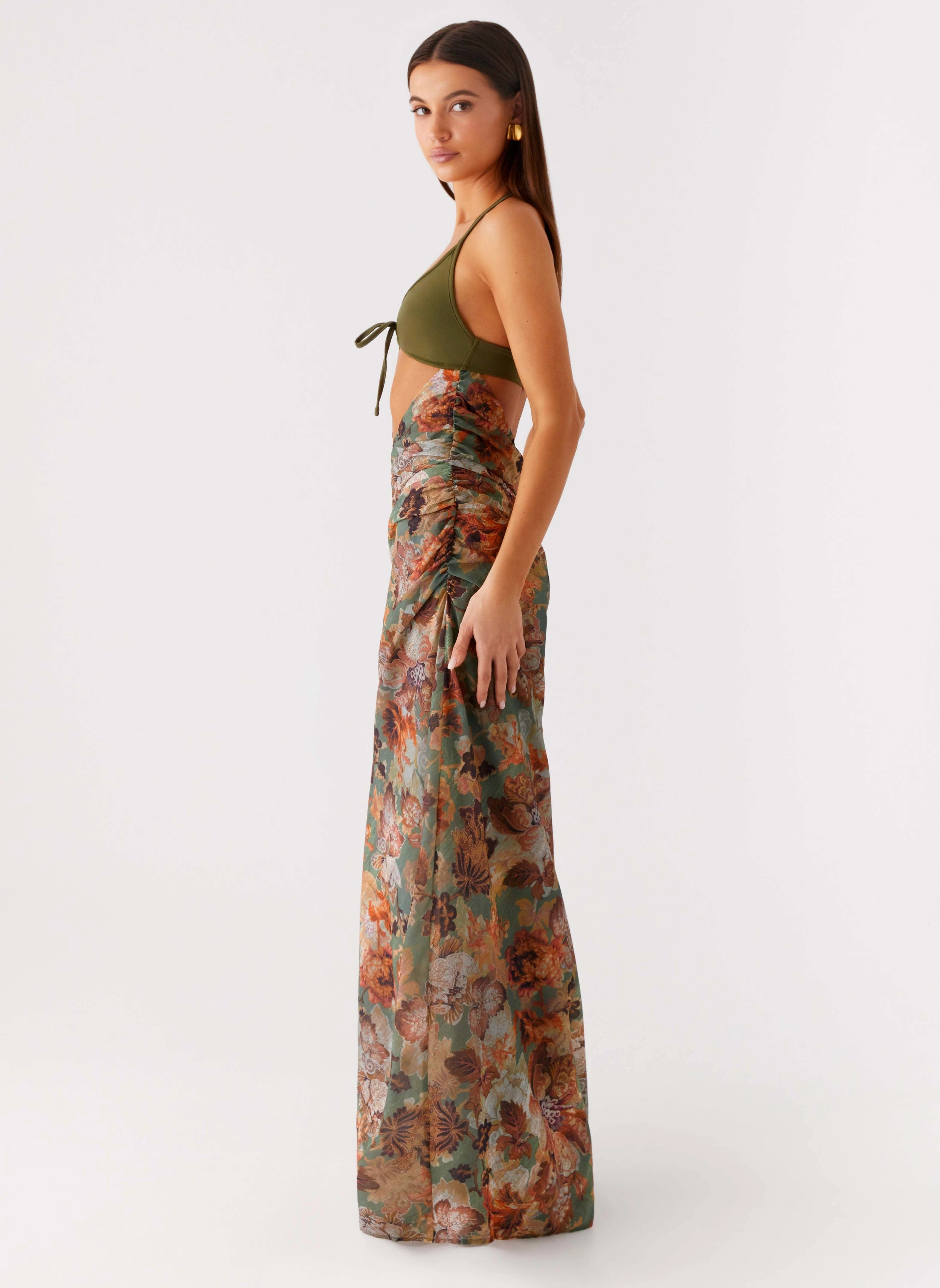 Overgrown Maxi Dress - Vintage Blossom Dreamy Motion