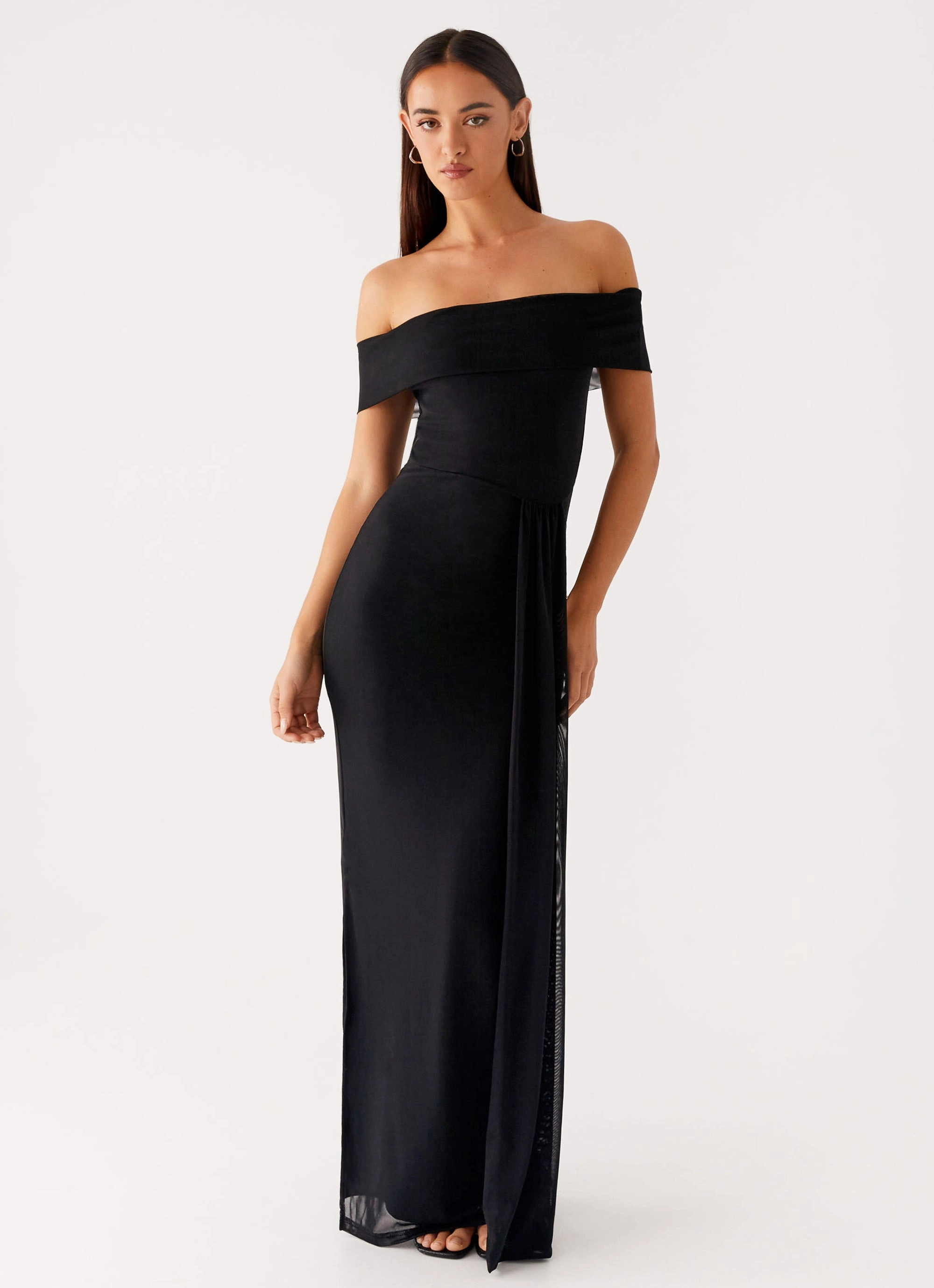 Full Coverage and Effortless fit dress. Aileen Maxi Dress - Black