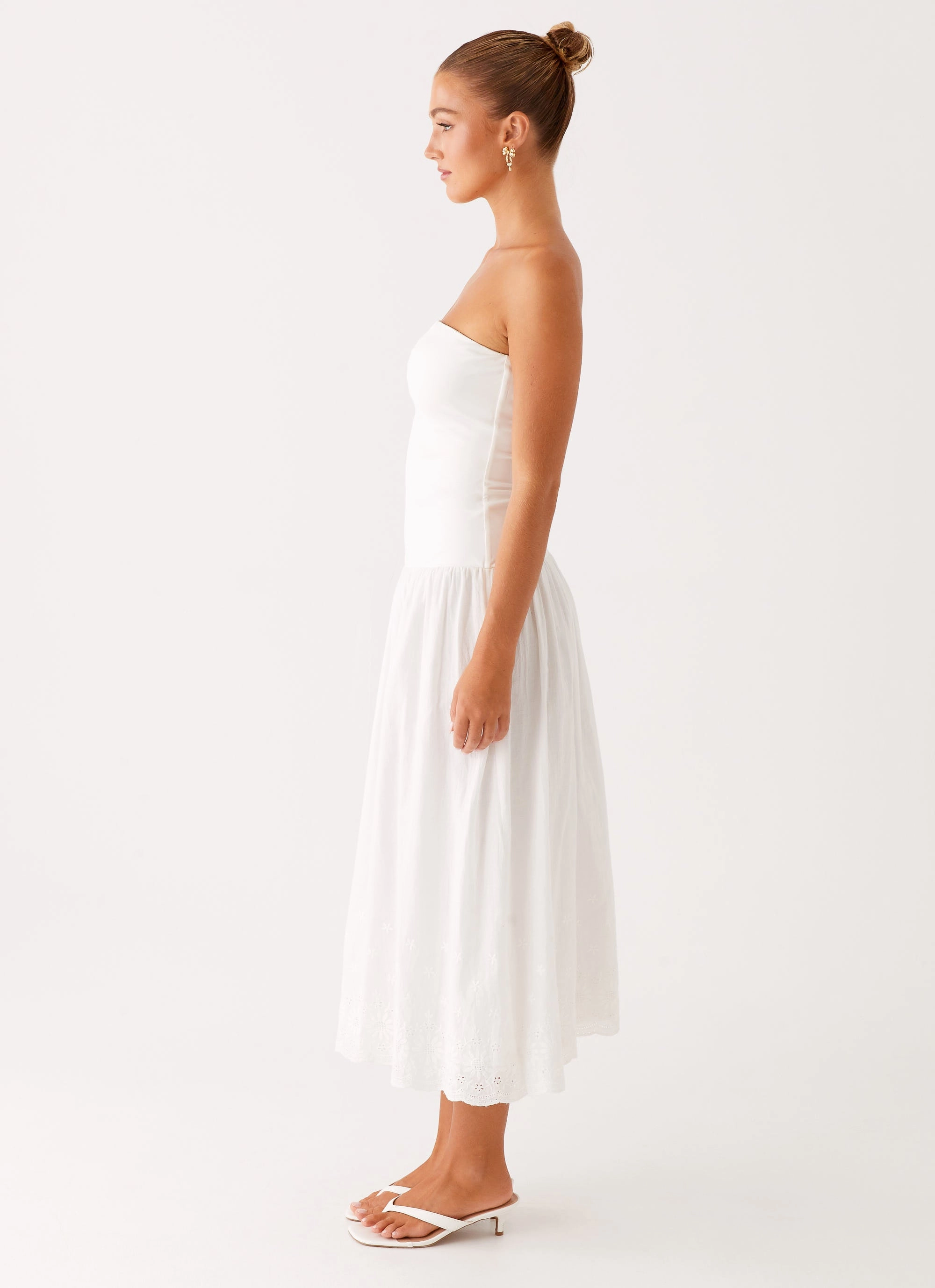 Dreamy Texture Dreamy Look Cherry Skies Midi Dress - White