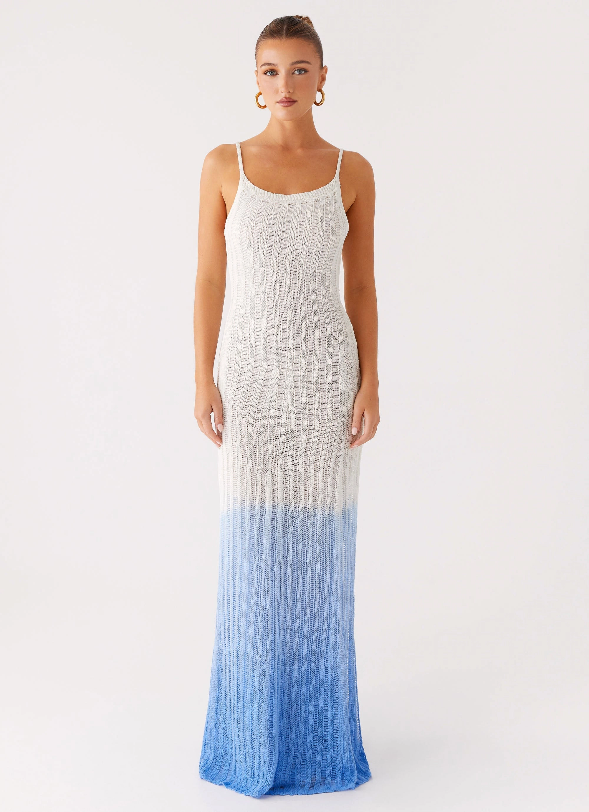 Sleek and Flattering Kiki Maxi Dress - Ombre Blue