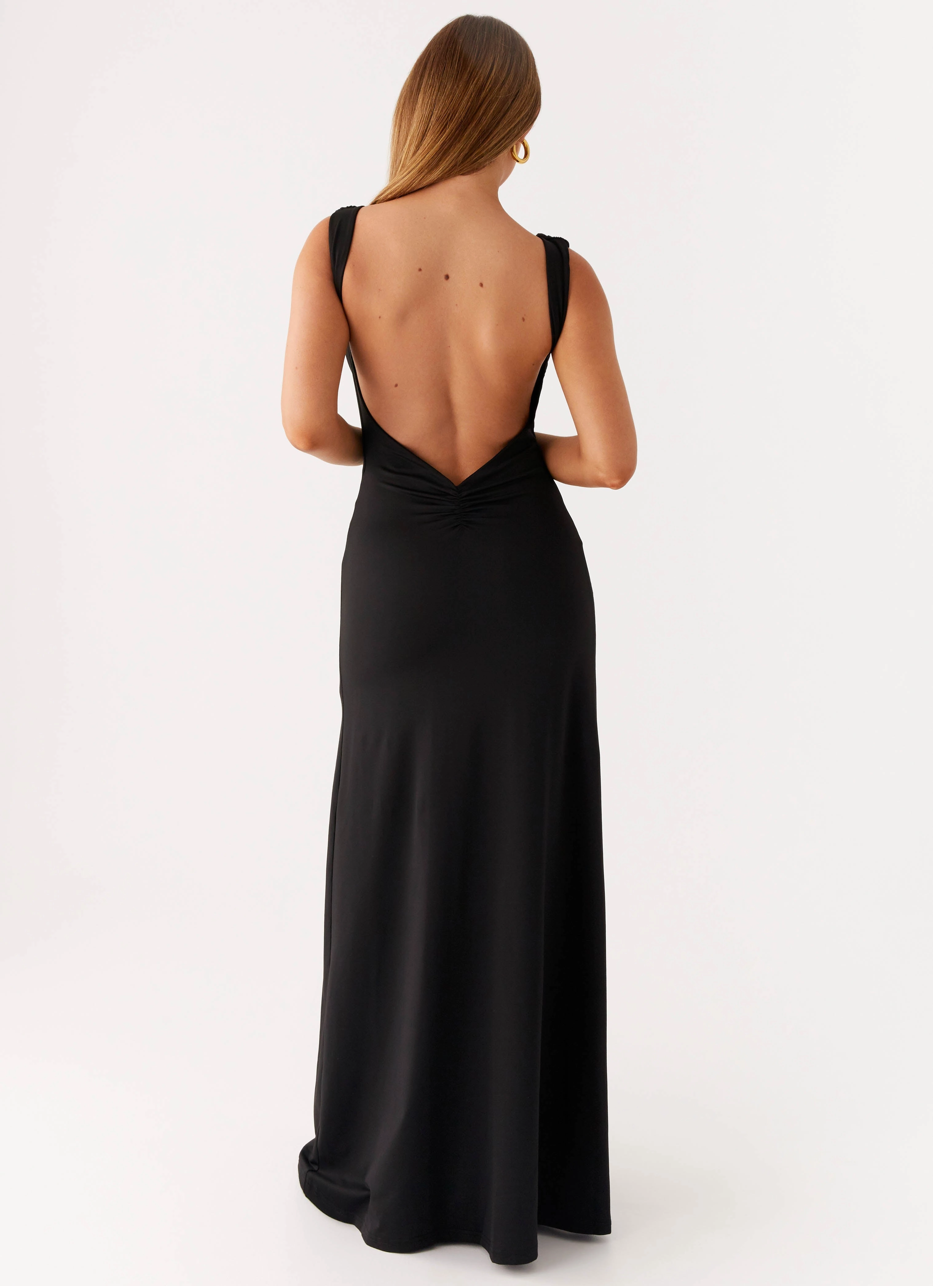 Clean Outfit Flattering Silhouette Phianne Maxi Dress - Black