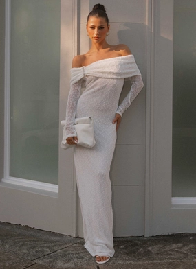 Comfort and style Understated Elegance Pollyanna Knit Hardware Maxi Dress - Ivory