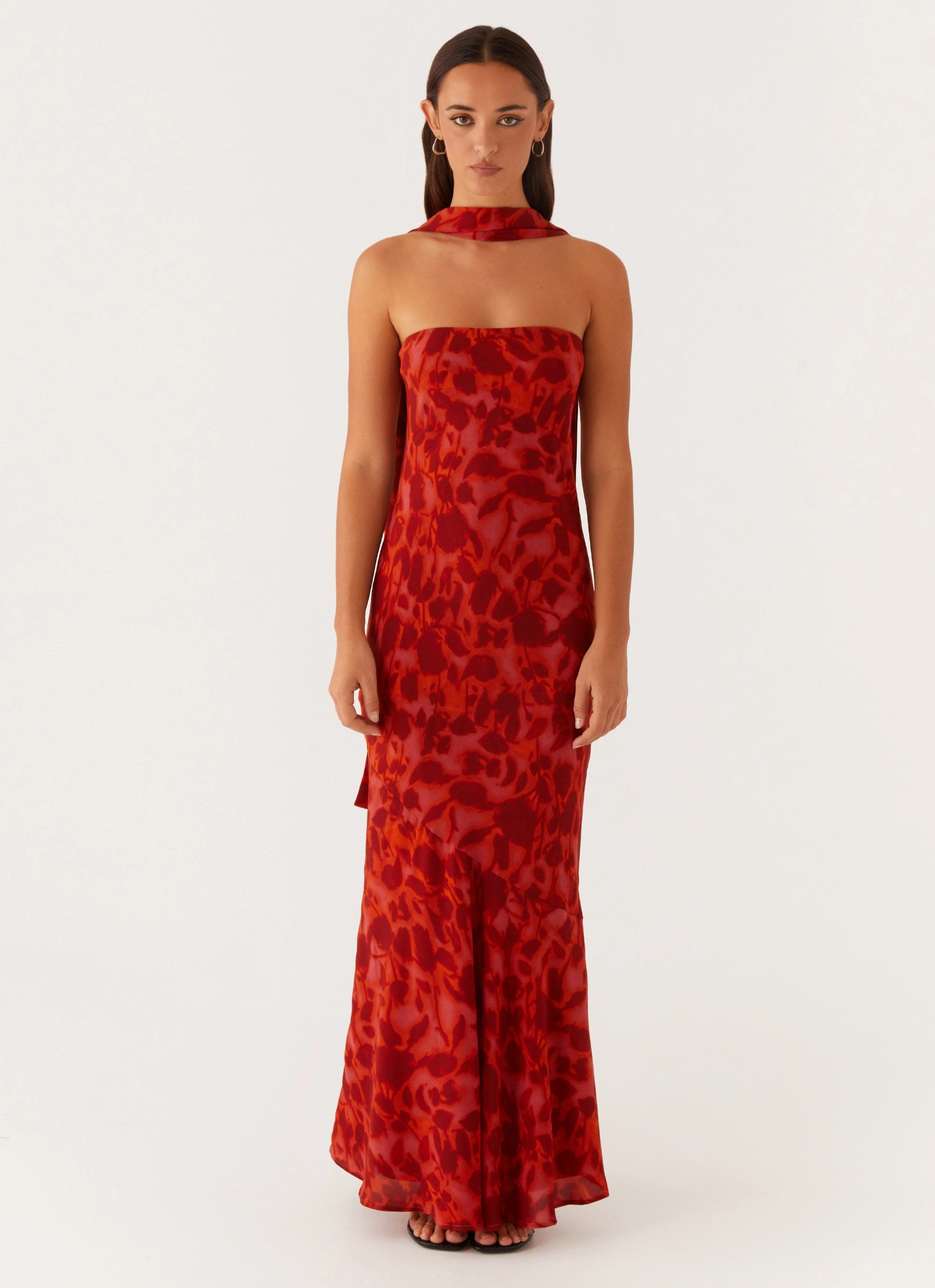 Comfy and Cozy Street Style Under The Pagoda Maxi Dress - Deep Red Floral