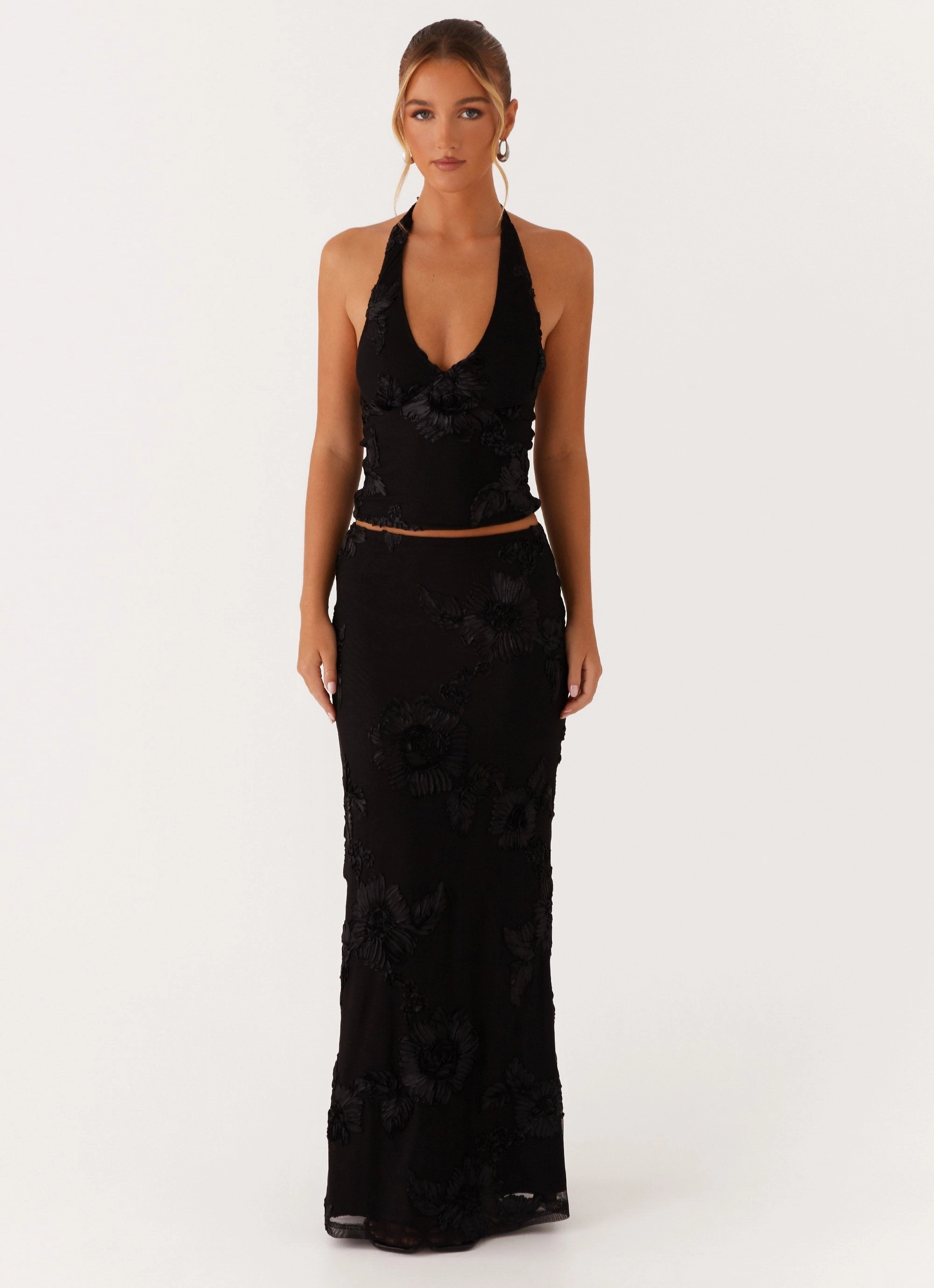 Four Way Stretch Material Radiate Halterneck Top - Black