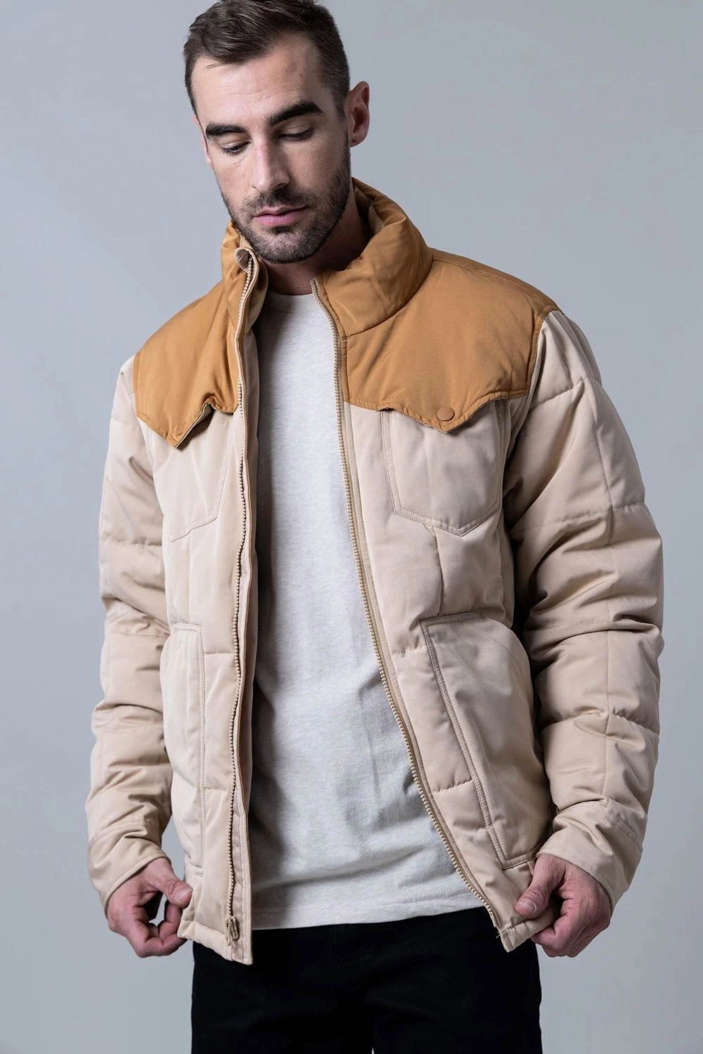 mesh ventilation Hooded style Kimes Ranch Mens Colt Tan 100% Polyester Insulated Jacket