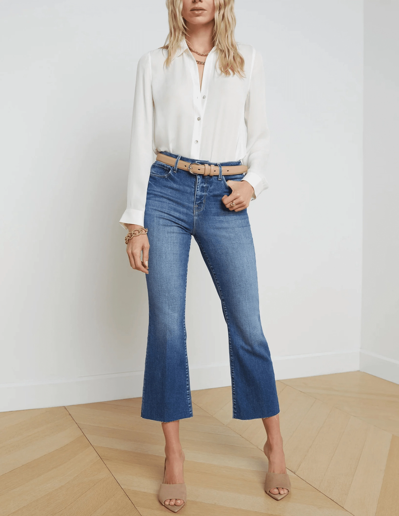 L'AGENCE Kendra High Rise Crop Flare Jeans in Cambridge Function Fit Travel Outfit