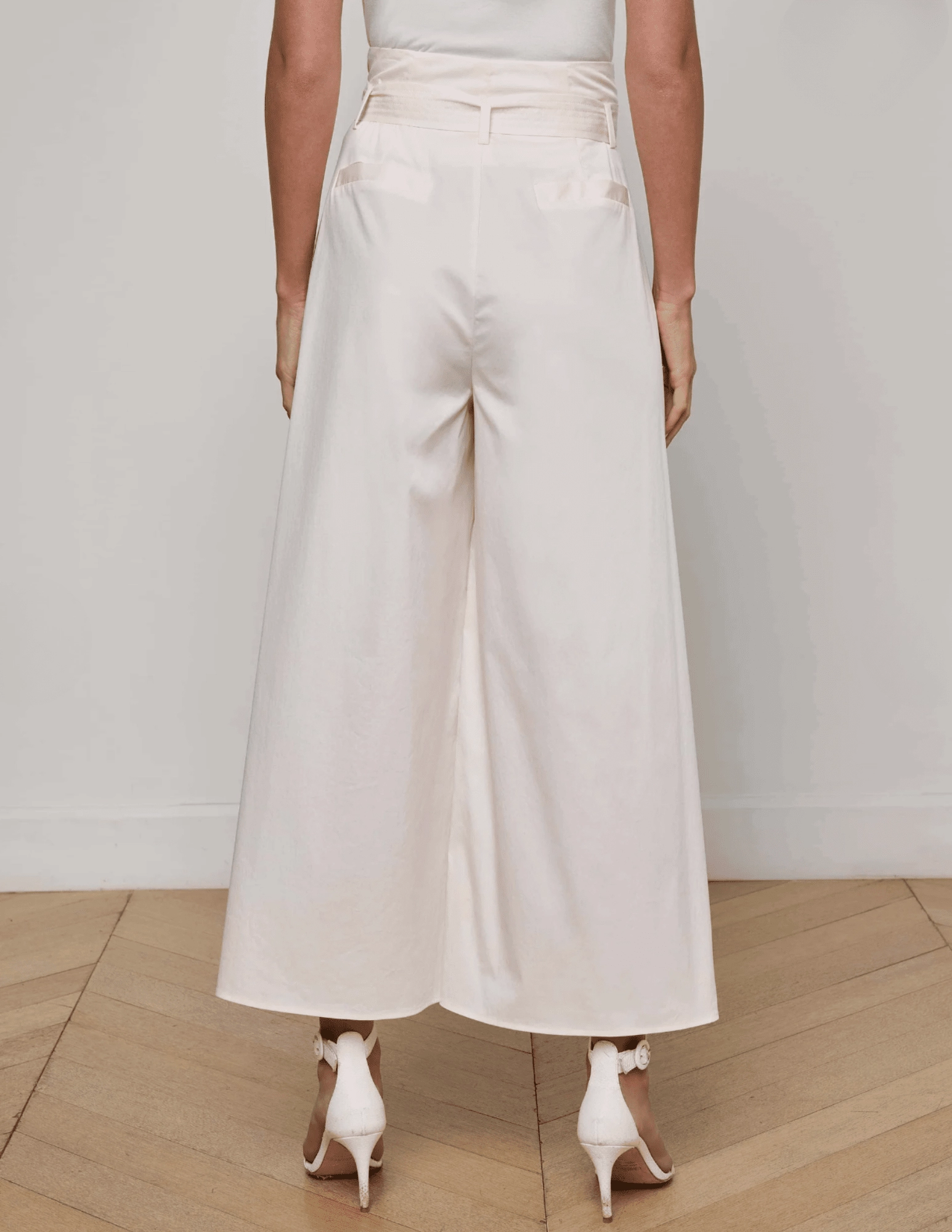 Outdoor Ready L'AGENCE Lowen Paperbag Cropped Pant