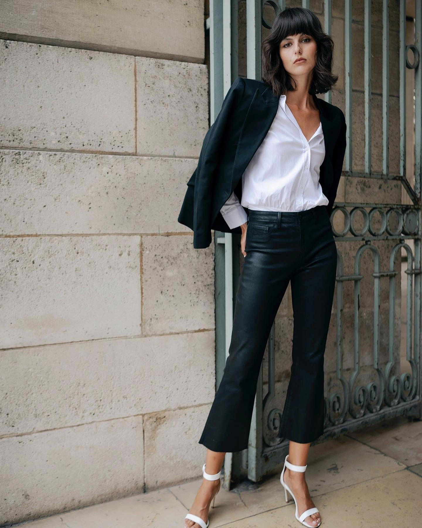 Unisex Fashion L'AGENCE Kendra High Rise Cropped Coated Jeans In Noir Coated