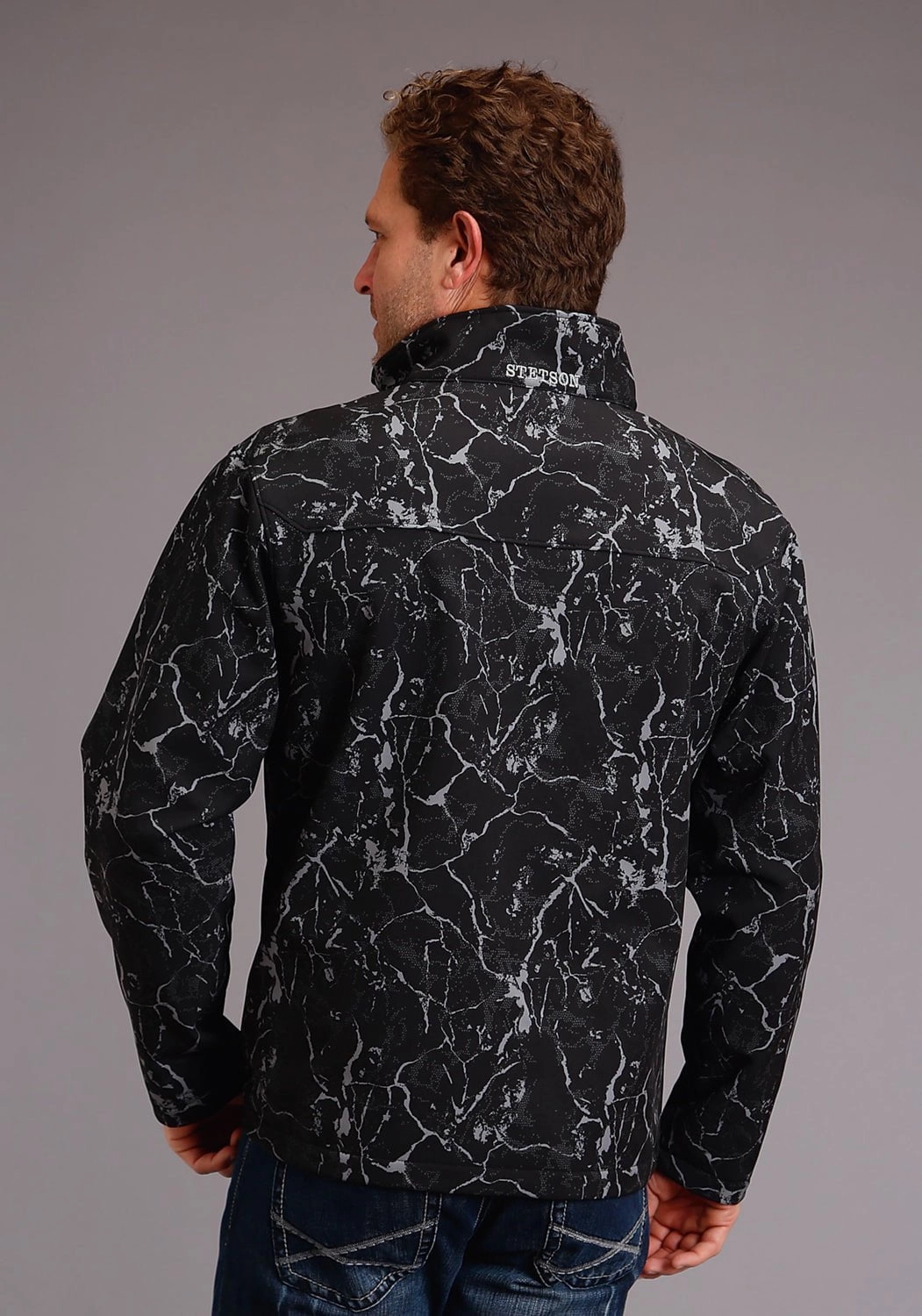 Non Chafing Neckline Stetson Mens Range Print Green Poly/Spandex Softshell Jacket