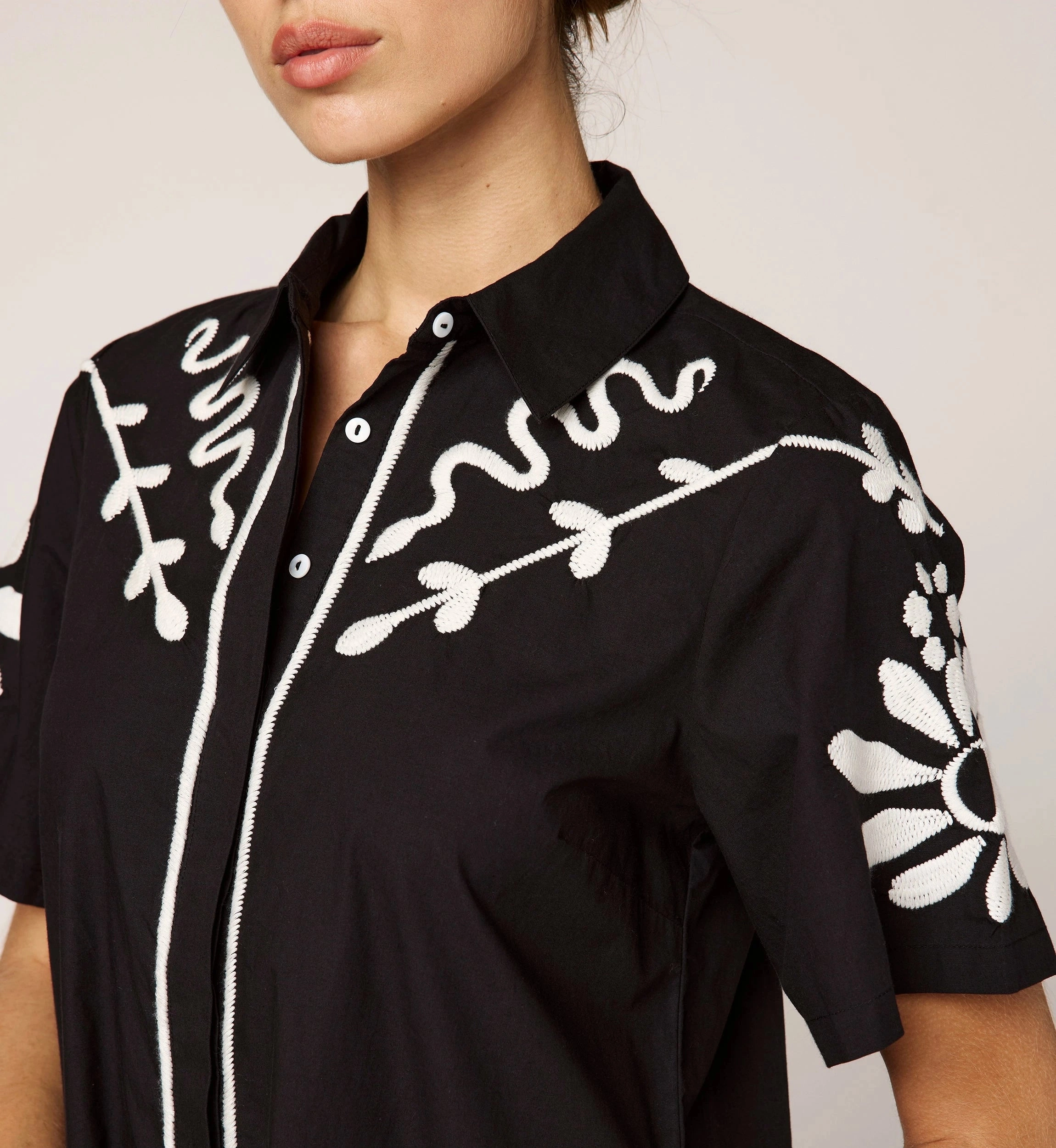 Light and Breezy Riya Mini Dress | Black/Ivory