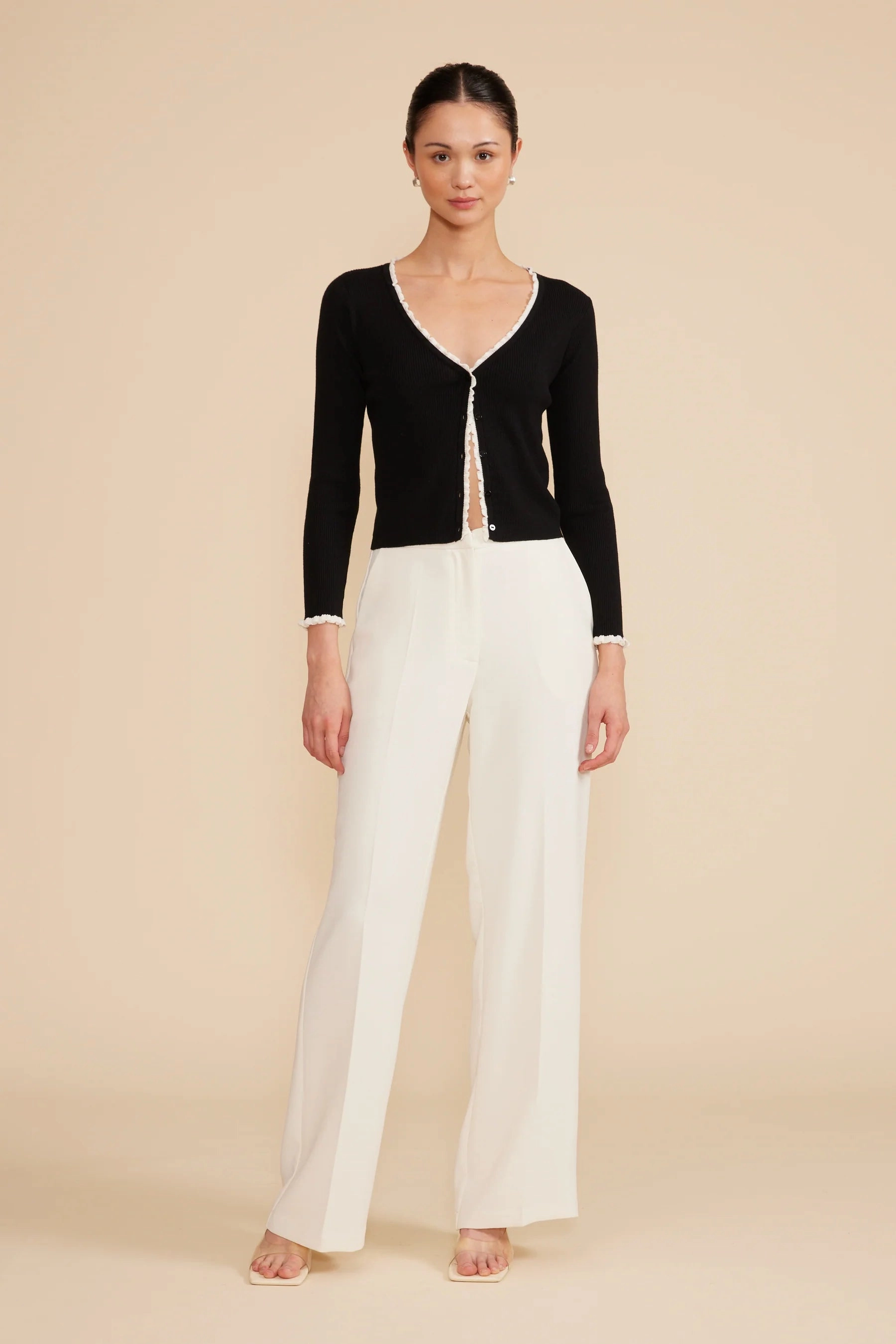 Reinforced Shoulders Eco Friendly Blend Roshe Mini Cardigan - Black