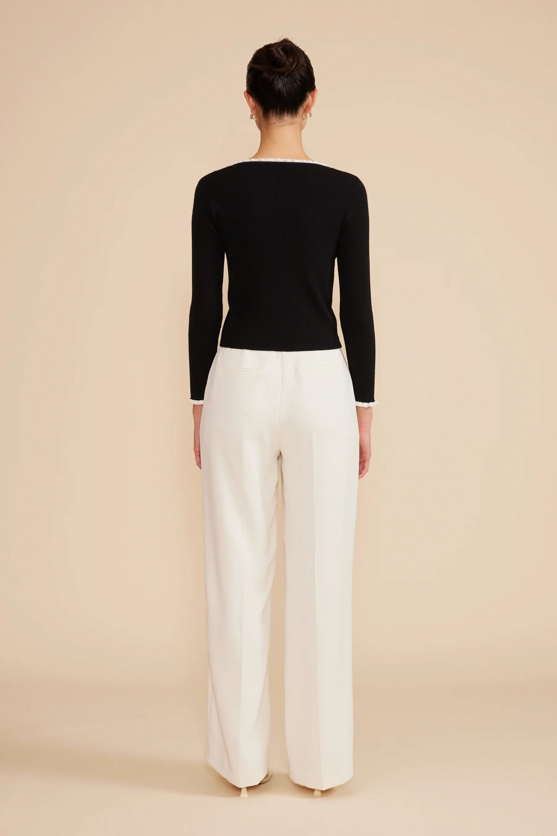 Non Restrictive Fit CompactSize Roshe Mini Cardigan - Black