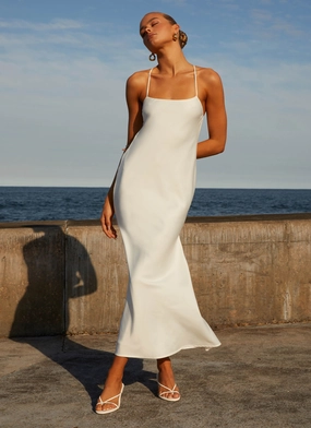 Runway Royalty Maxi Dress - White Edgy-Look
