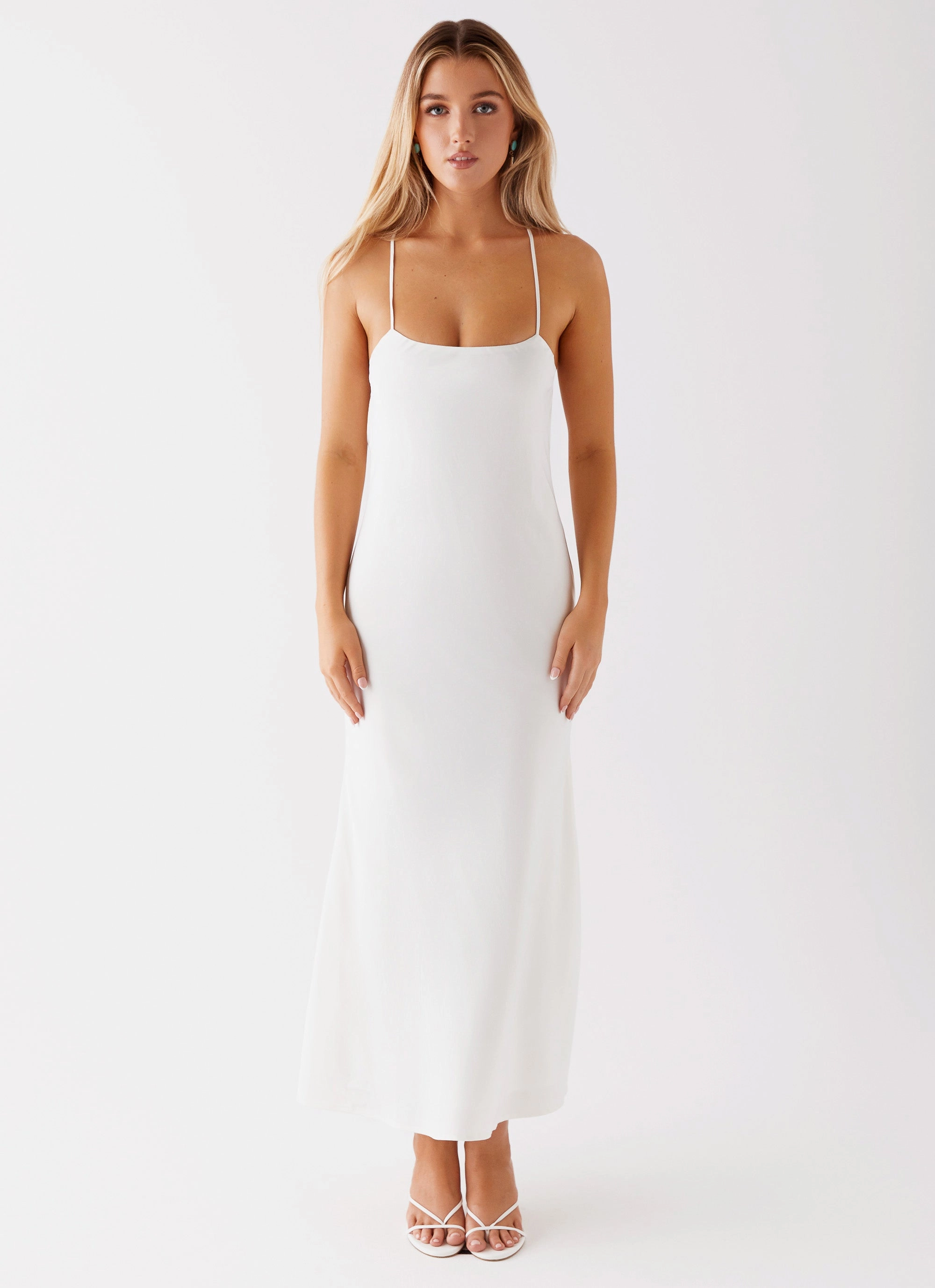 Casual Smart Runway Royalty Maxi Dress - White