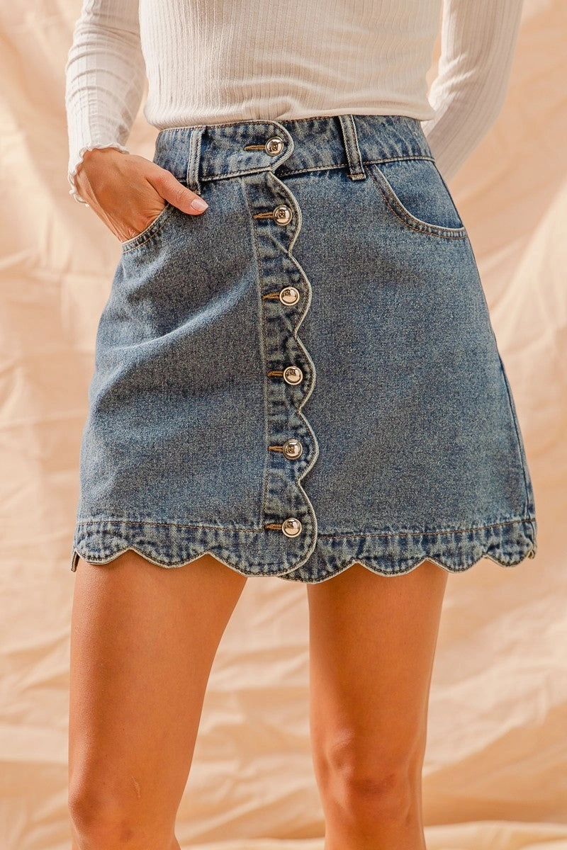 Flattering Style Scalloped Denim Mini Skirt