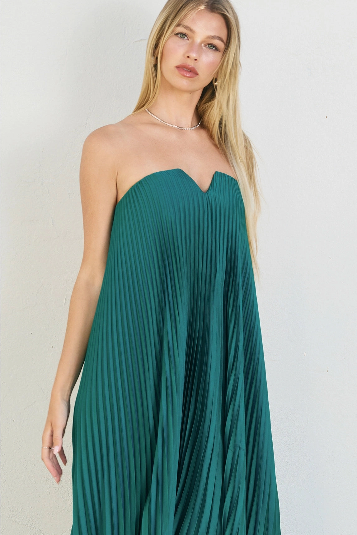 Moonglade Pleated Maxi Dress - Emerald VentilatedMesh HypoallergenicMaterial