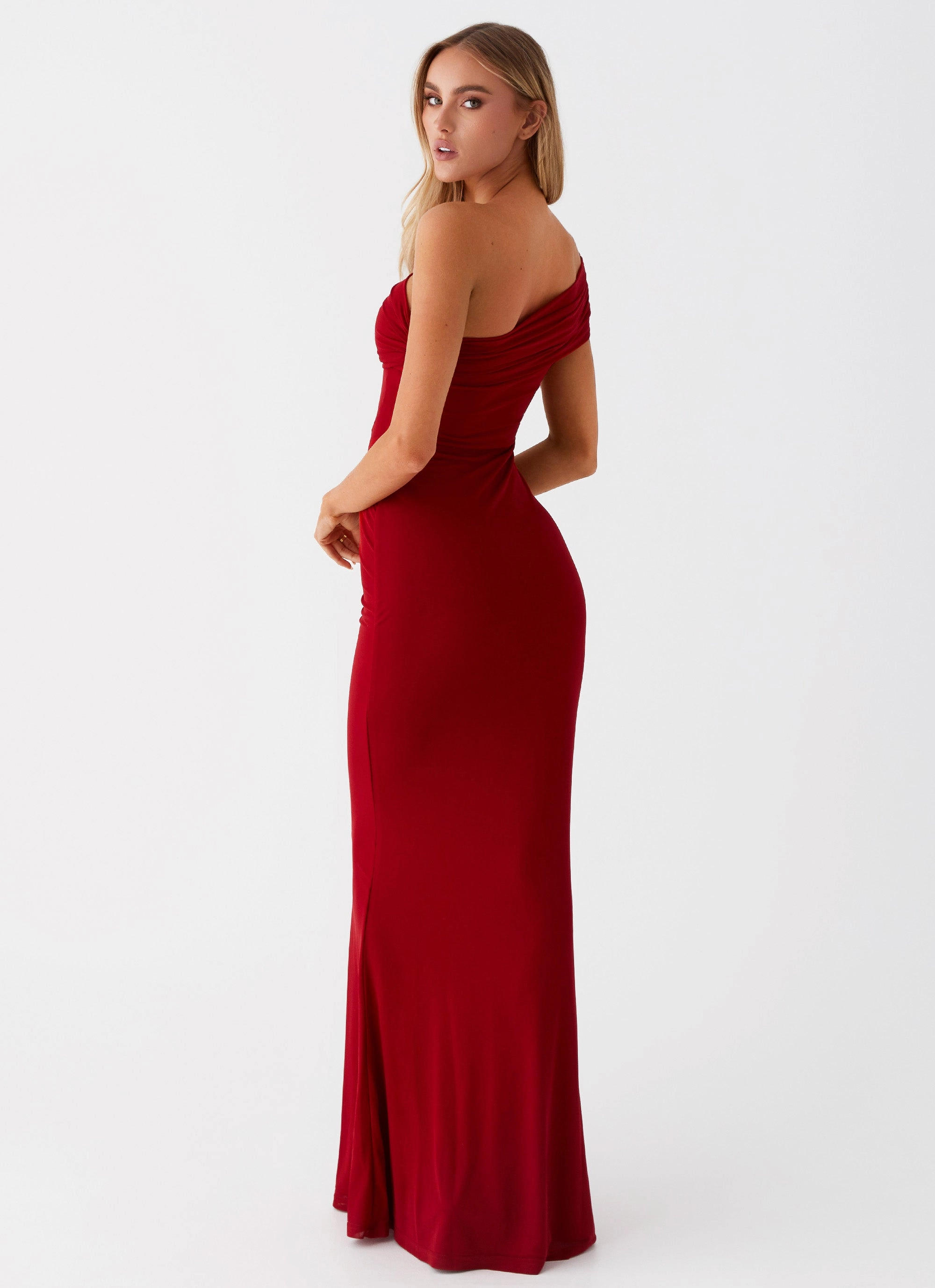 Reine Maxi Dress - Red SoftTouchTexture