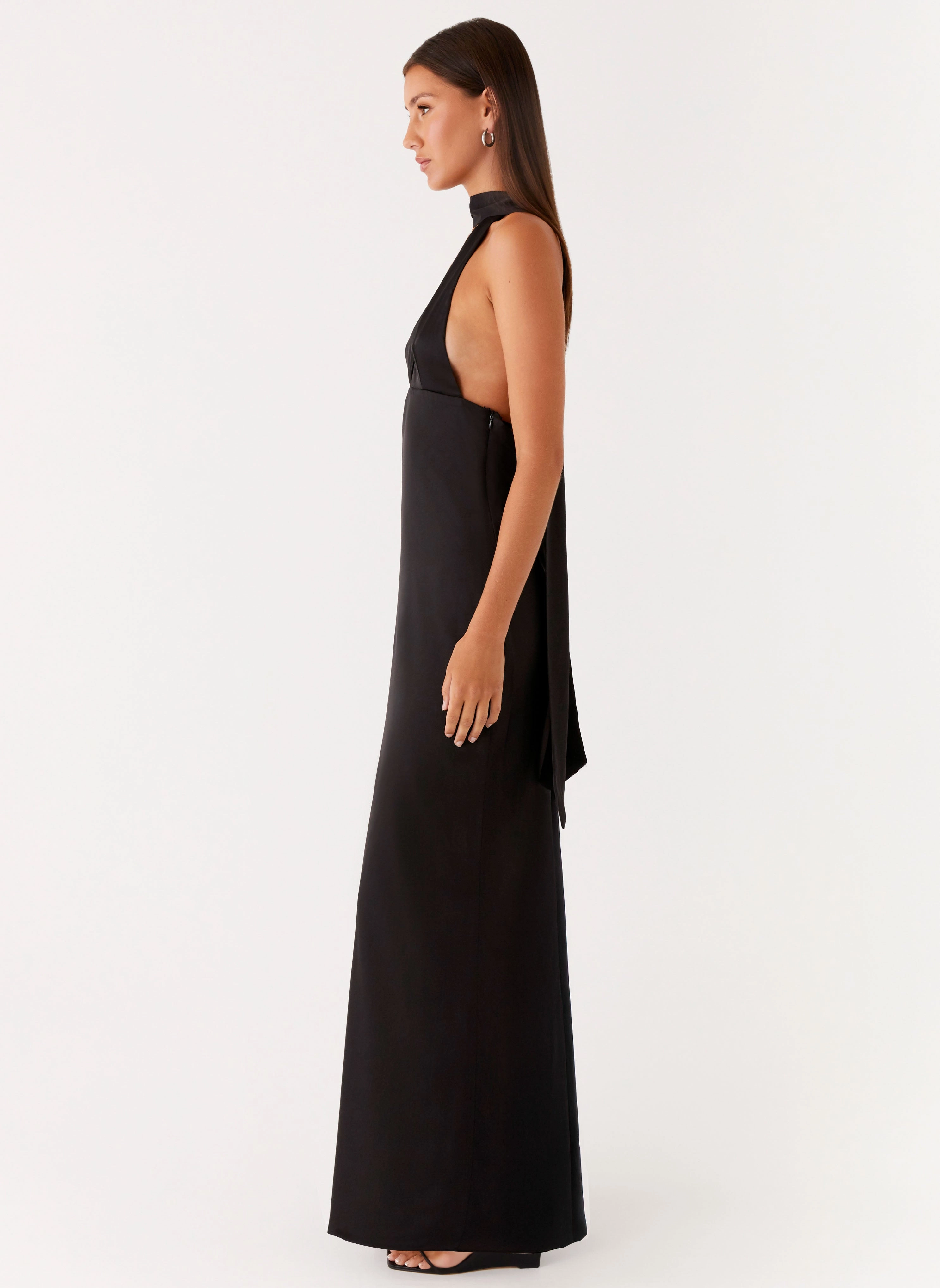 Alicia Satin Halter Maxi Dress - Black Influencer-Approved Functional Style