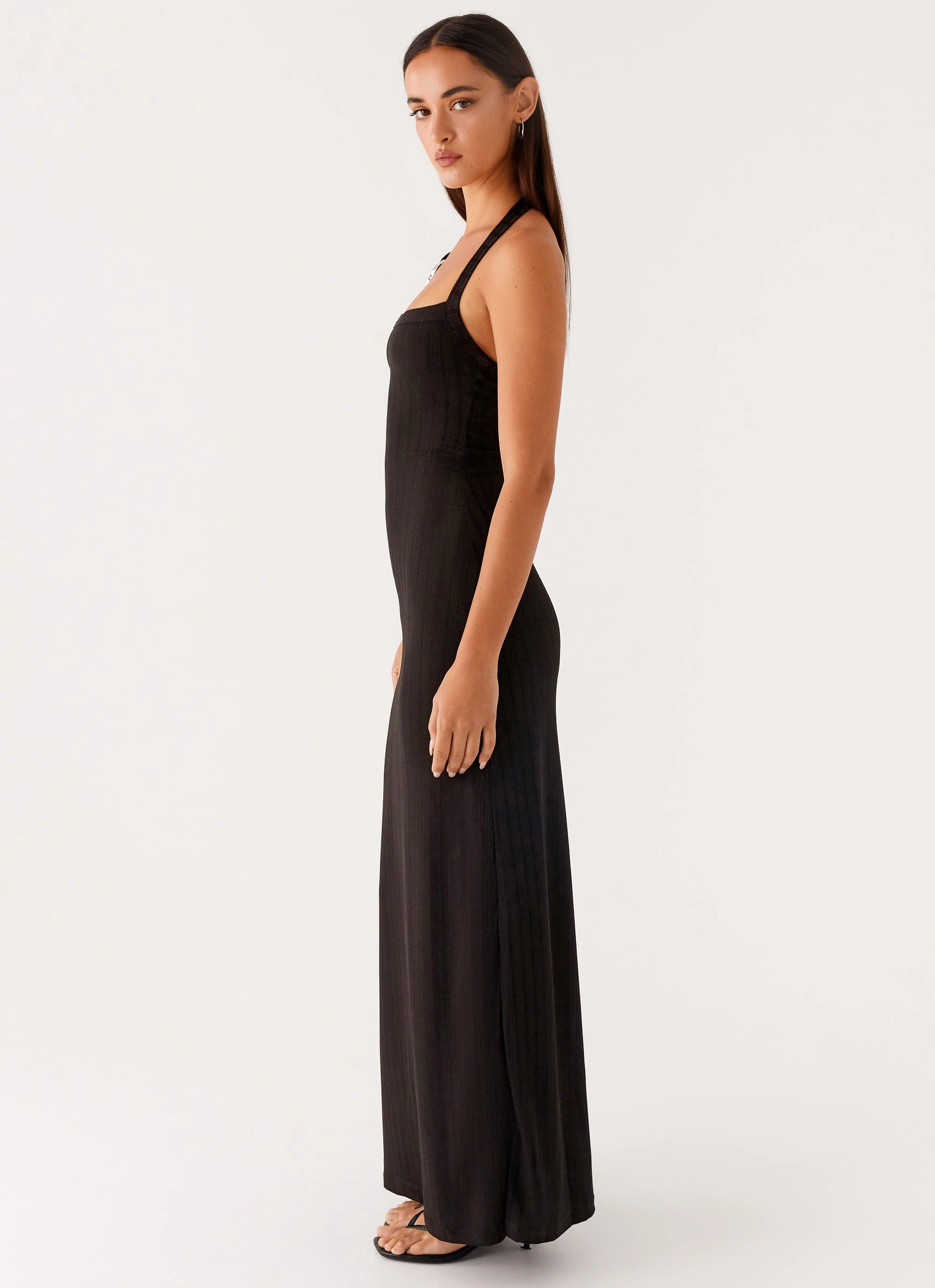 Balanced feel Selene Maxi Dress - Black