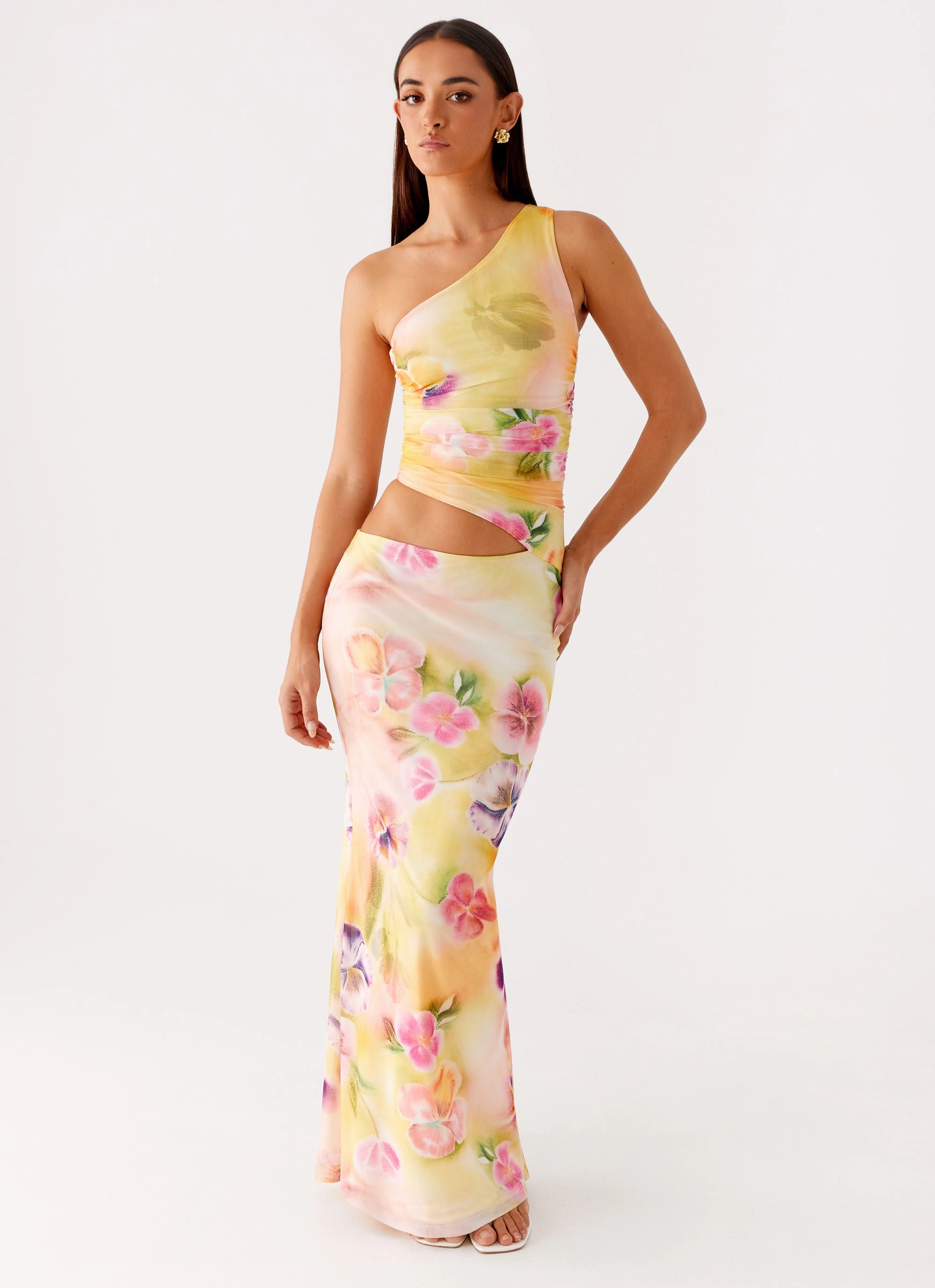 Seranella One Shoulder Maxi Dress - Sunburst Floral Cafe Vibe Work Pairing