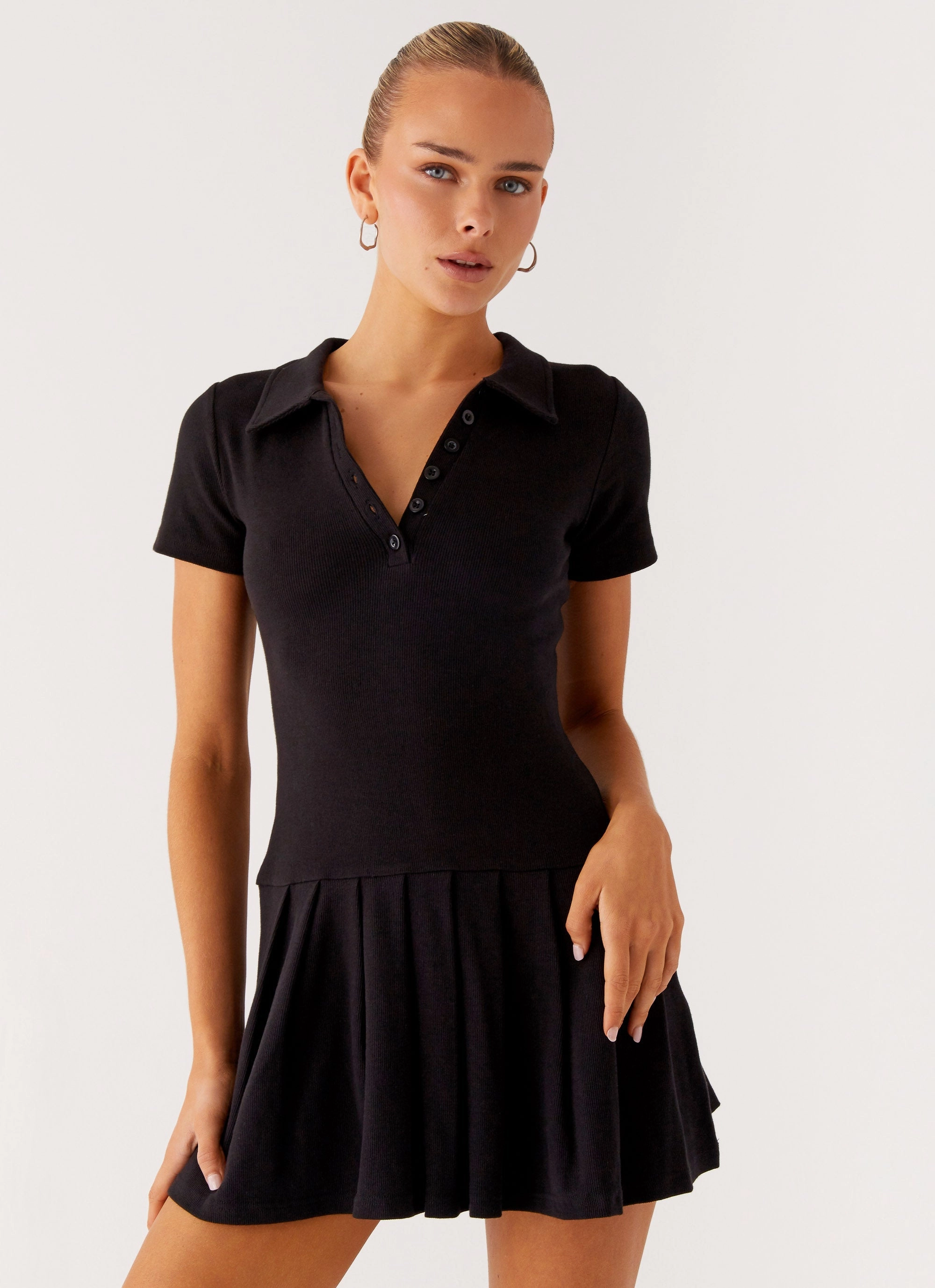 Alondra Mini Dress - Black Back Glow Chic Look