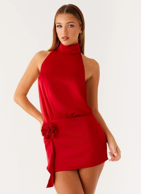 Polished Finish Sleek Cut Birdie Halterneck Mini Dress - Red