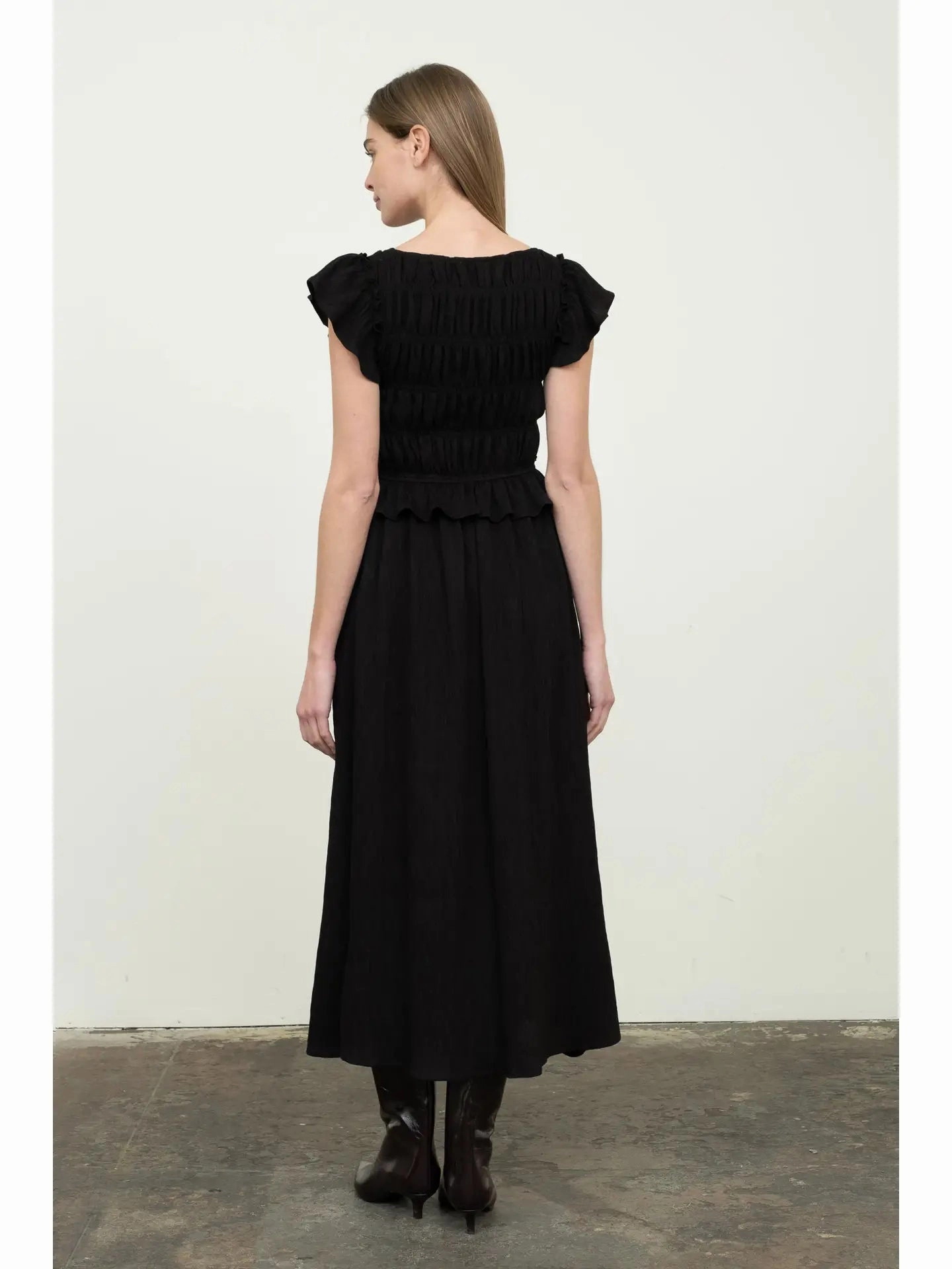 BreathableMaterial AdjustableClosure Shirred V Neck Midi Dress