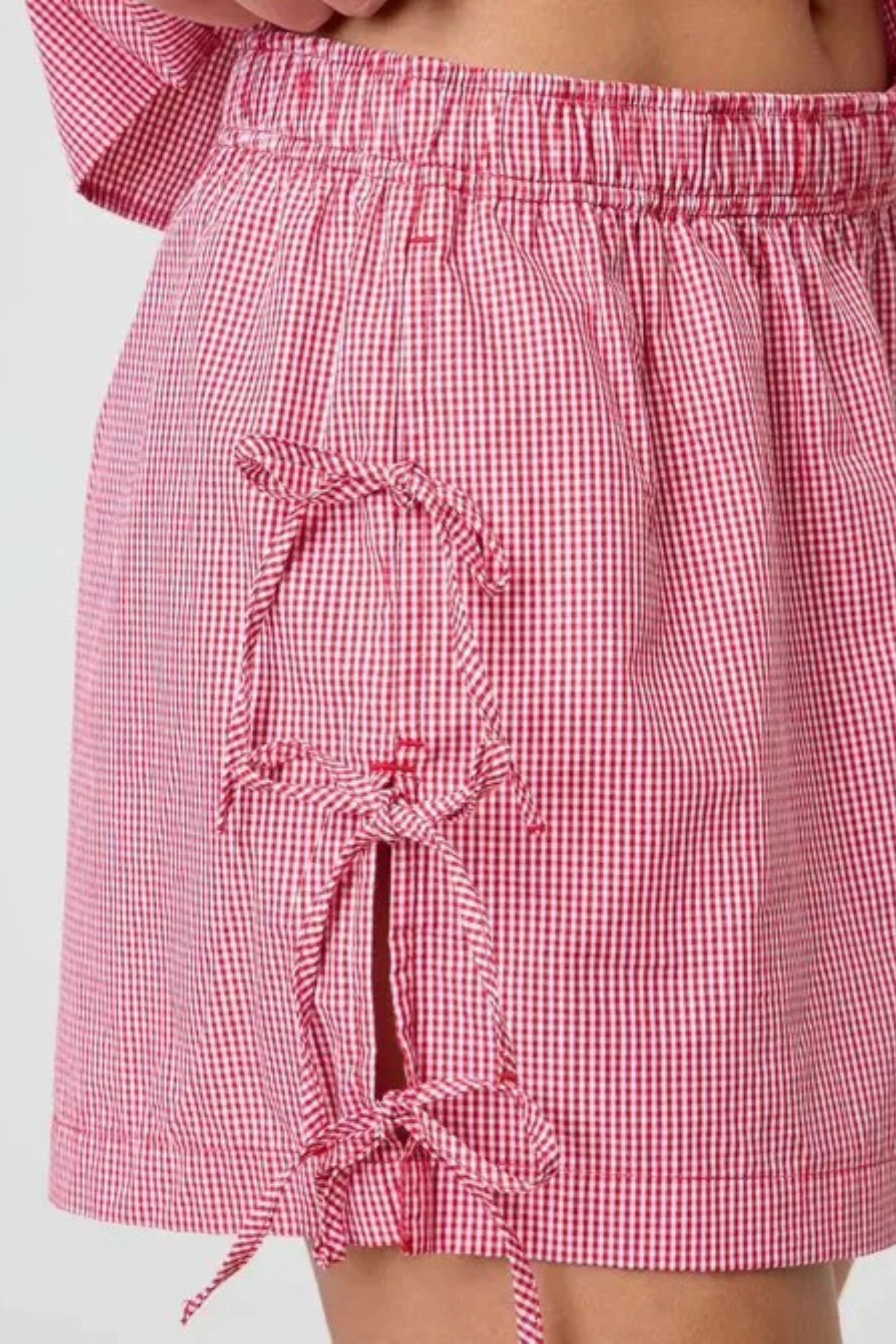 Chic Fit Ventilated Panels Side Bow Tie Shorts - Red Gingham