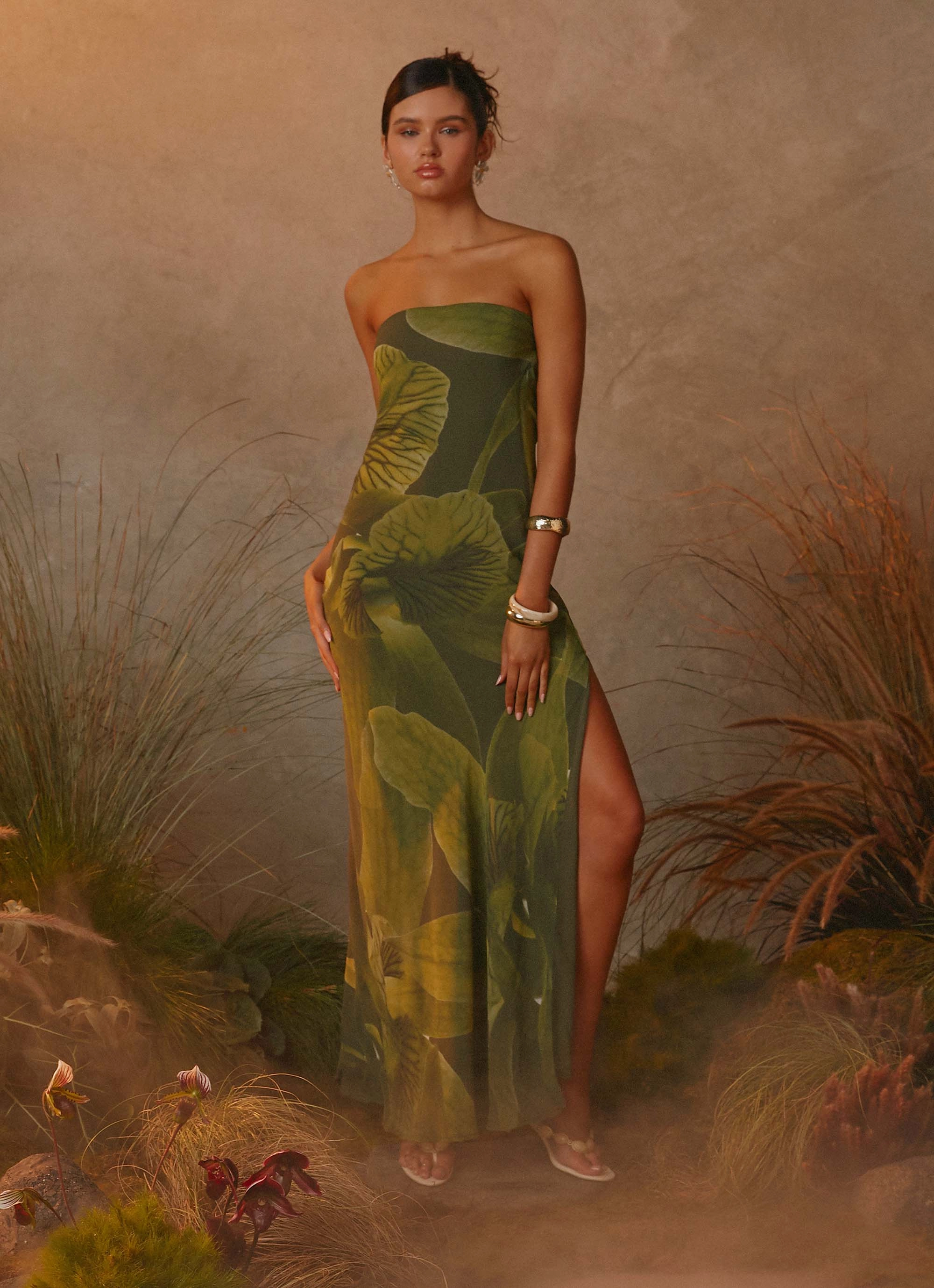 Nettle Maxi Dress - Tropic Floral Refined Simplicity Midi-Length