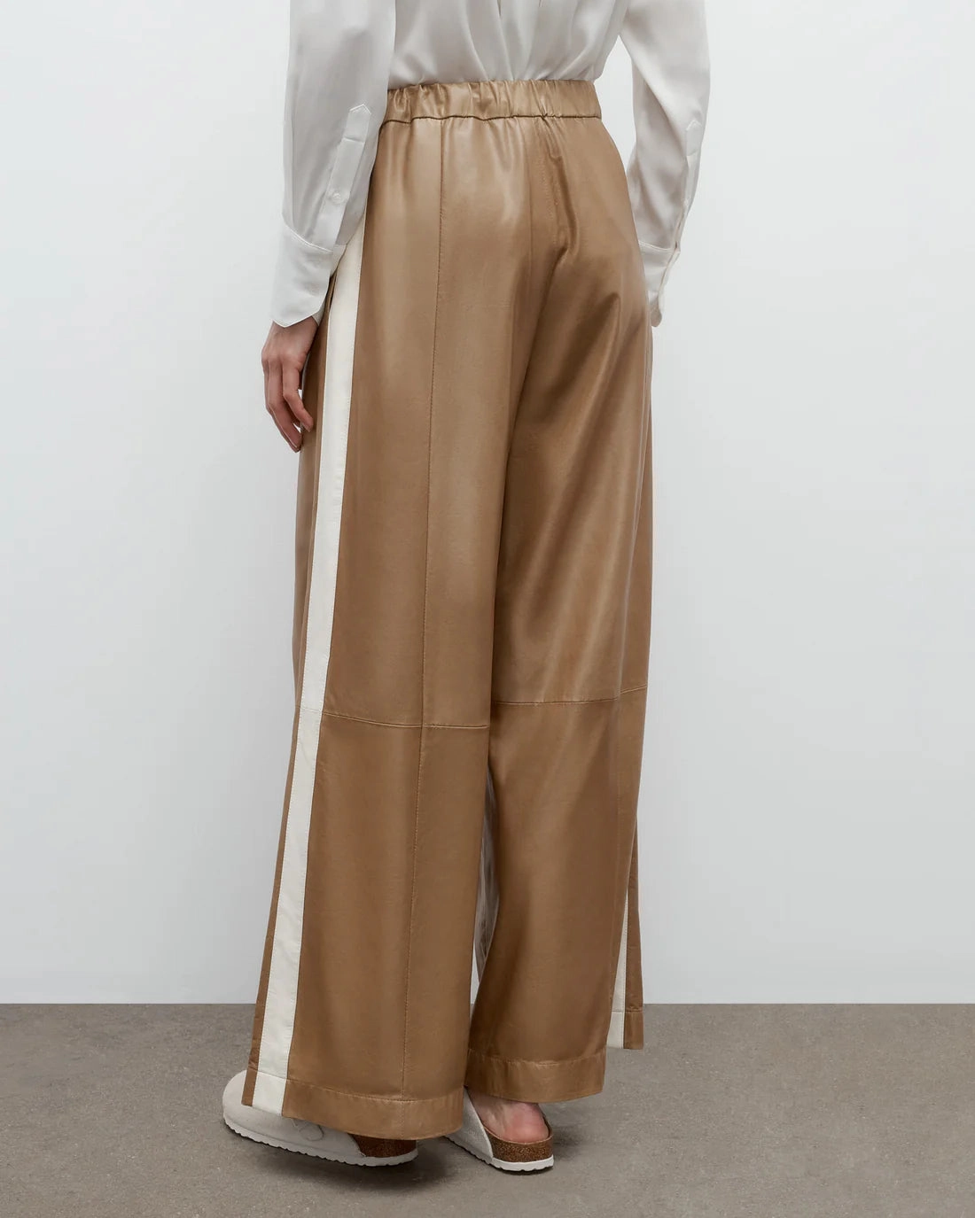 Practical Style Eva with Tux Pant in Kelp/Bone