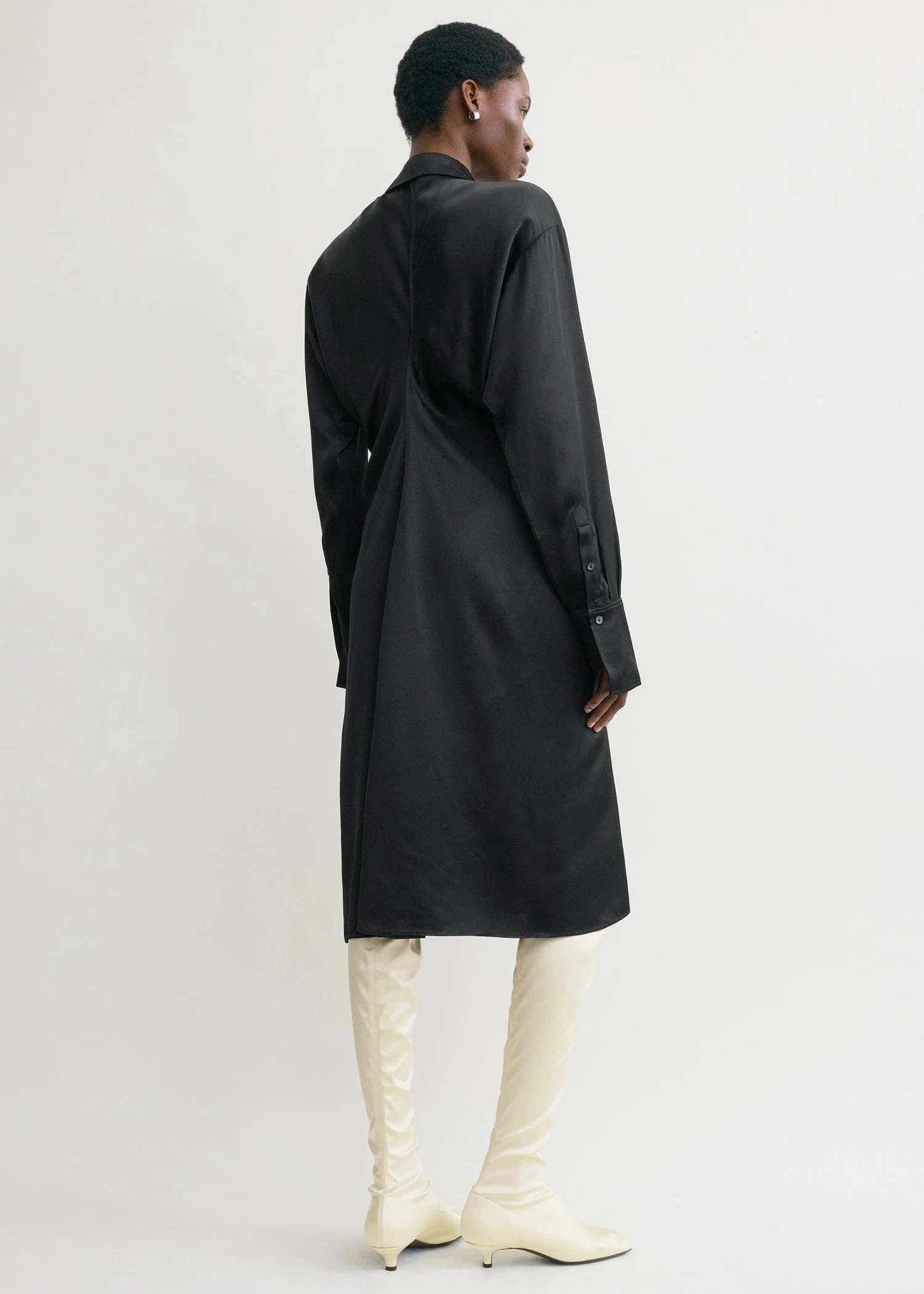 Slouch Shirtdress in Black Ready Glow
