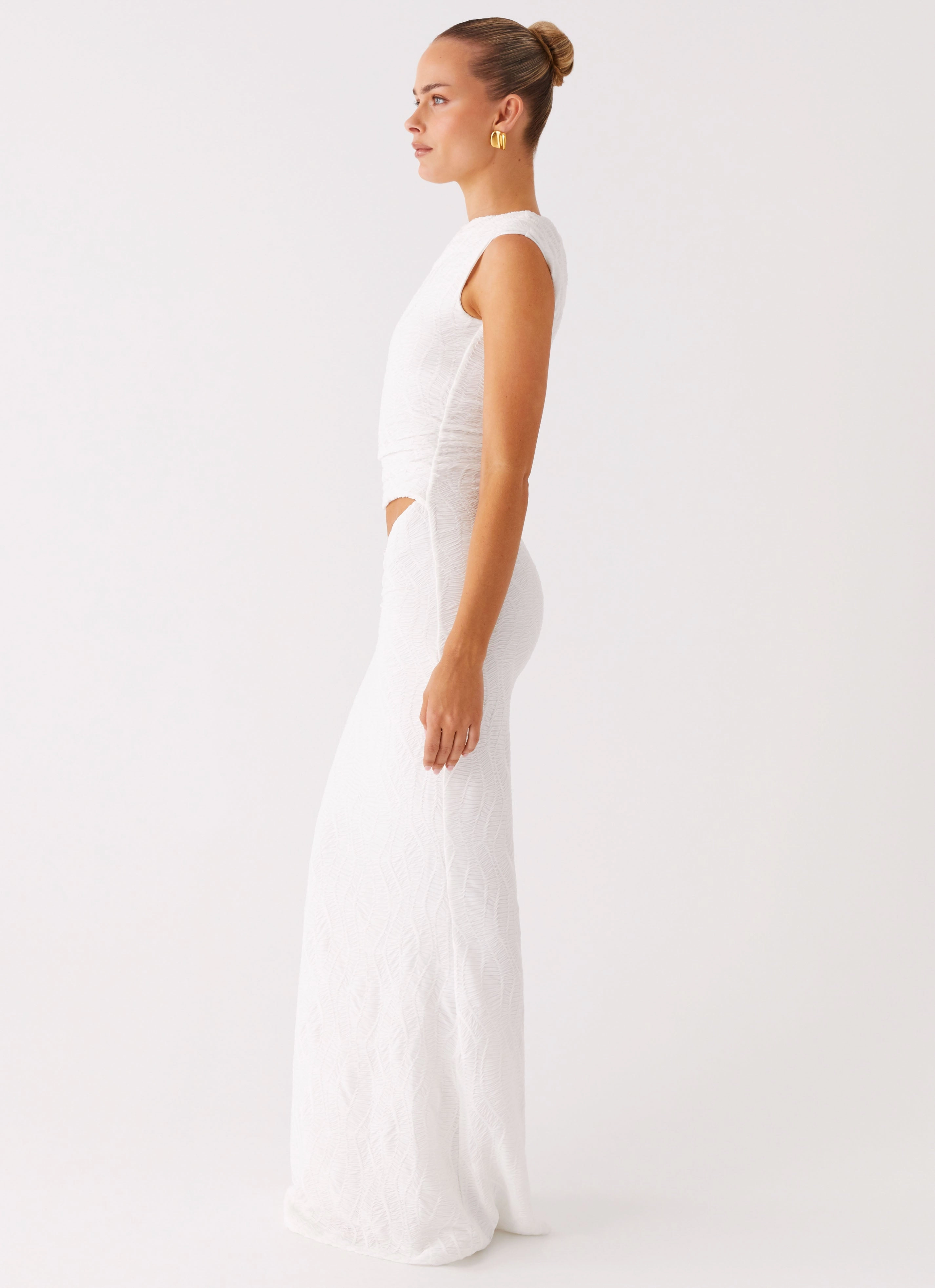 Galantis One Shoulder Maxi Dress - White Romantic date dress Elegant Detail