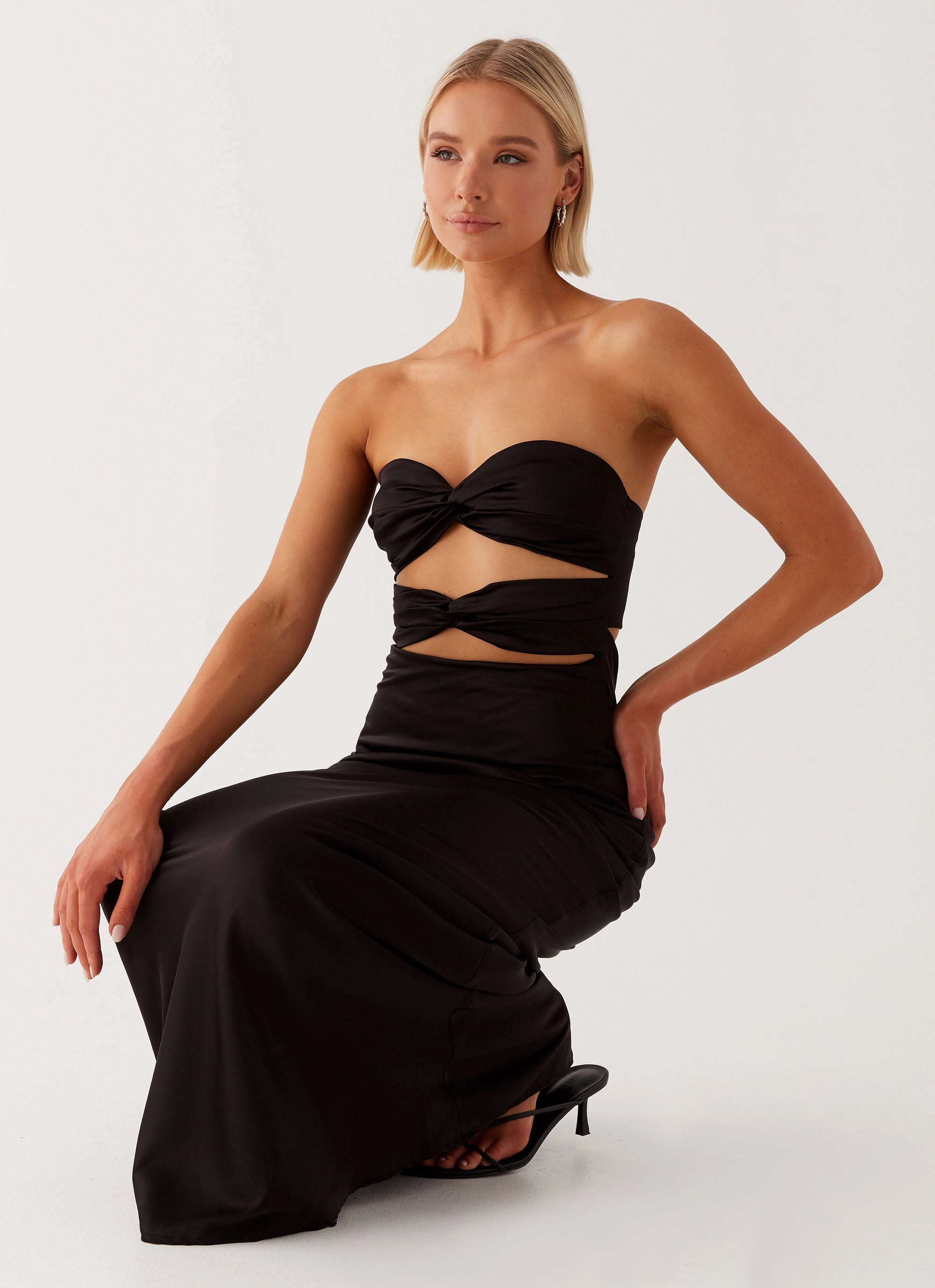 Asymmetrical hem Tianna Strapless Maxi Dress - Black