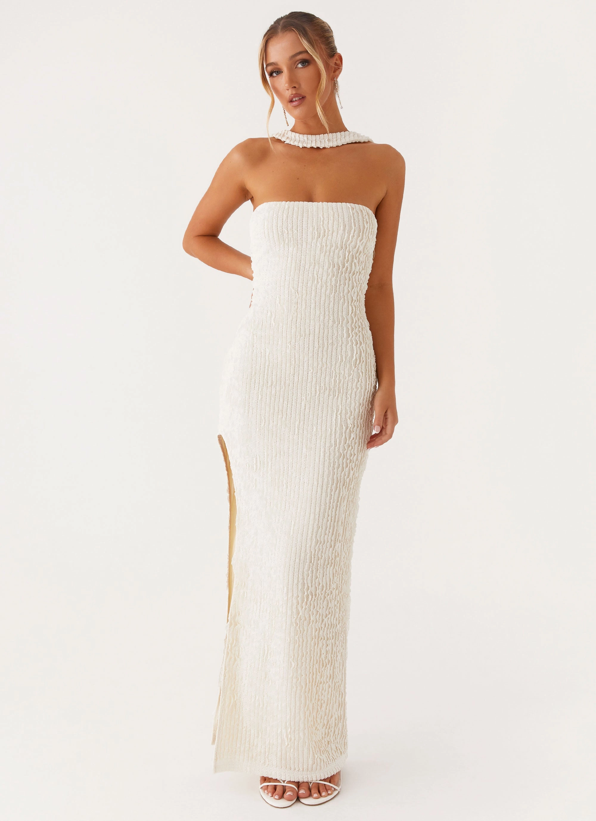 Chic Harmony Sleeveless Cut Sadie Maxi Dress - Ivory