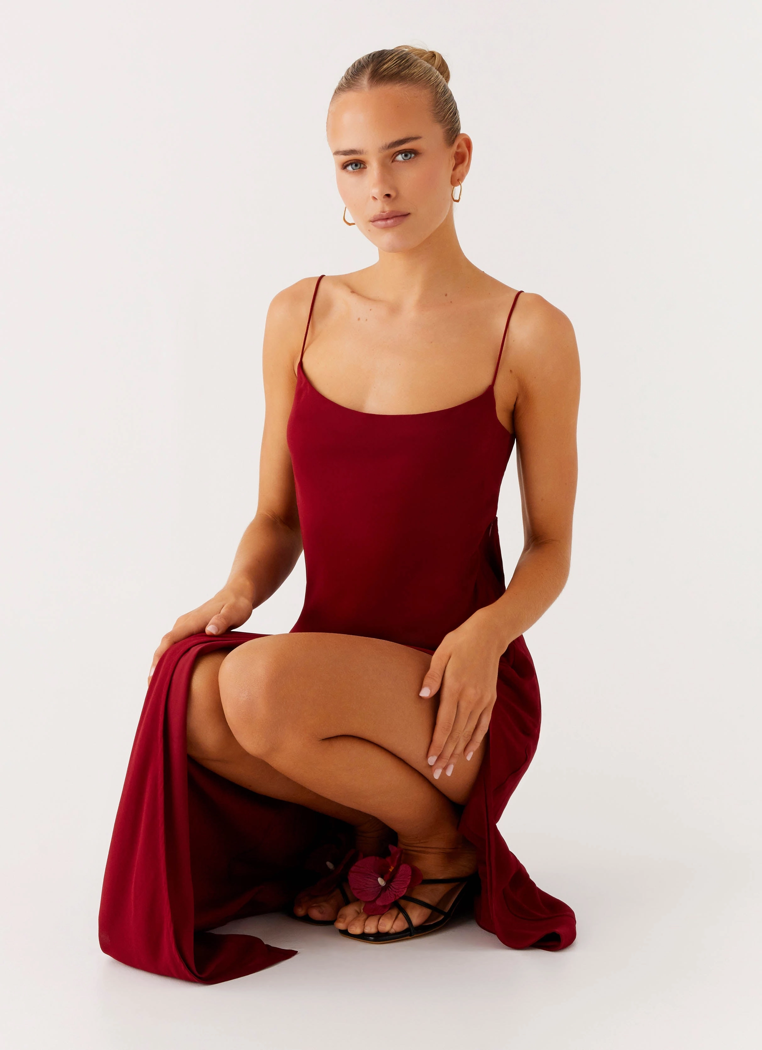 Alouette Maxi Dress - Burgundy ConvertibleNeckline Chic Design