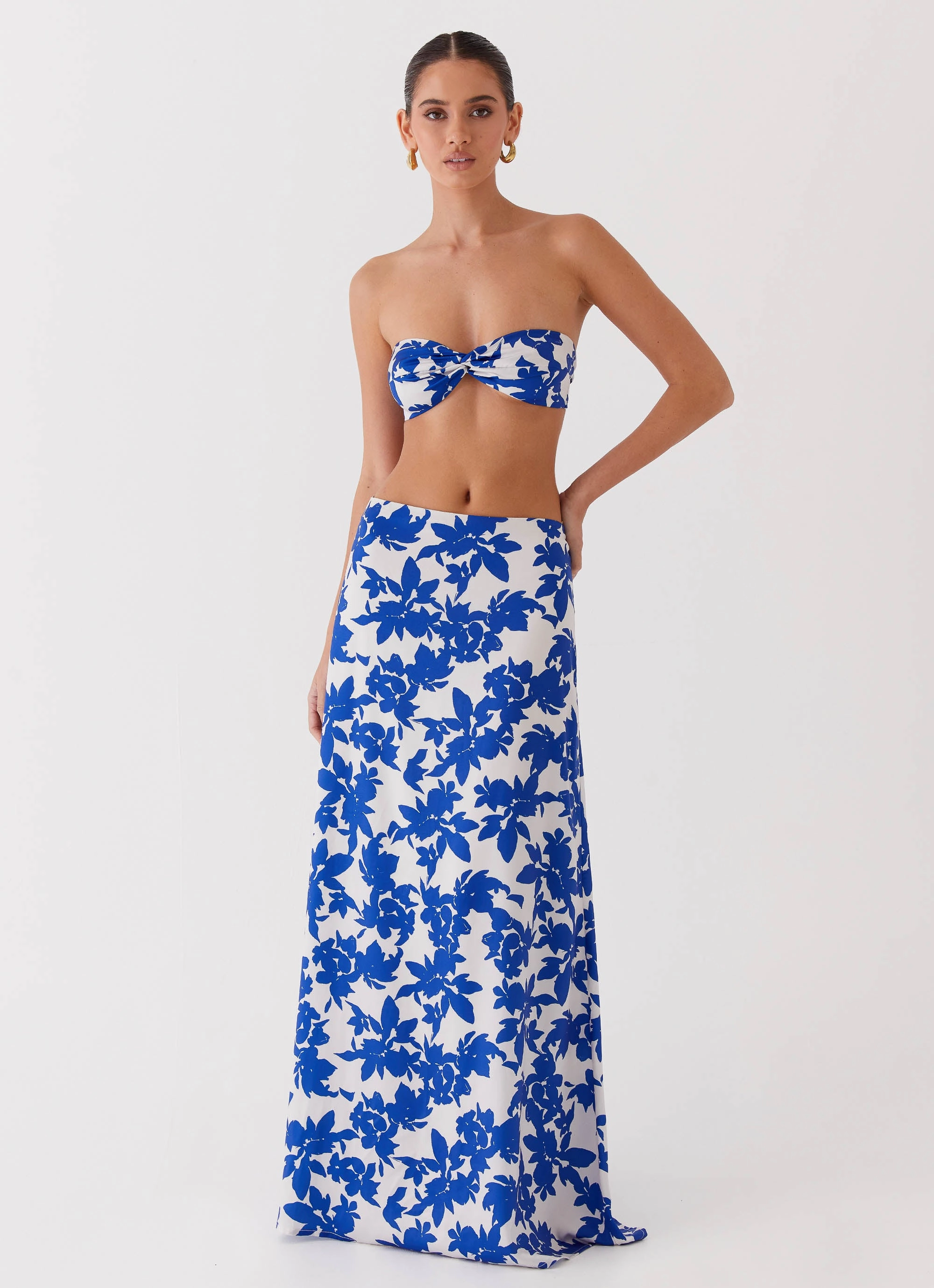 Sky Gaze Twist Top - Blue Floral AntiPillTreatment Sun Protection Fabric