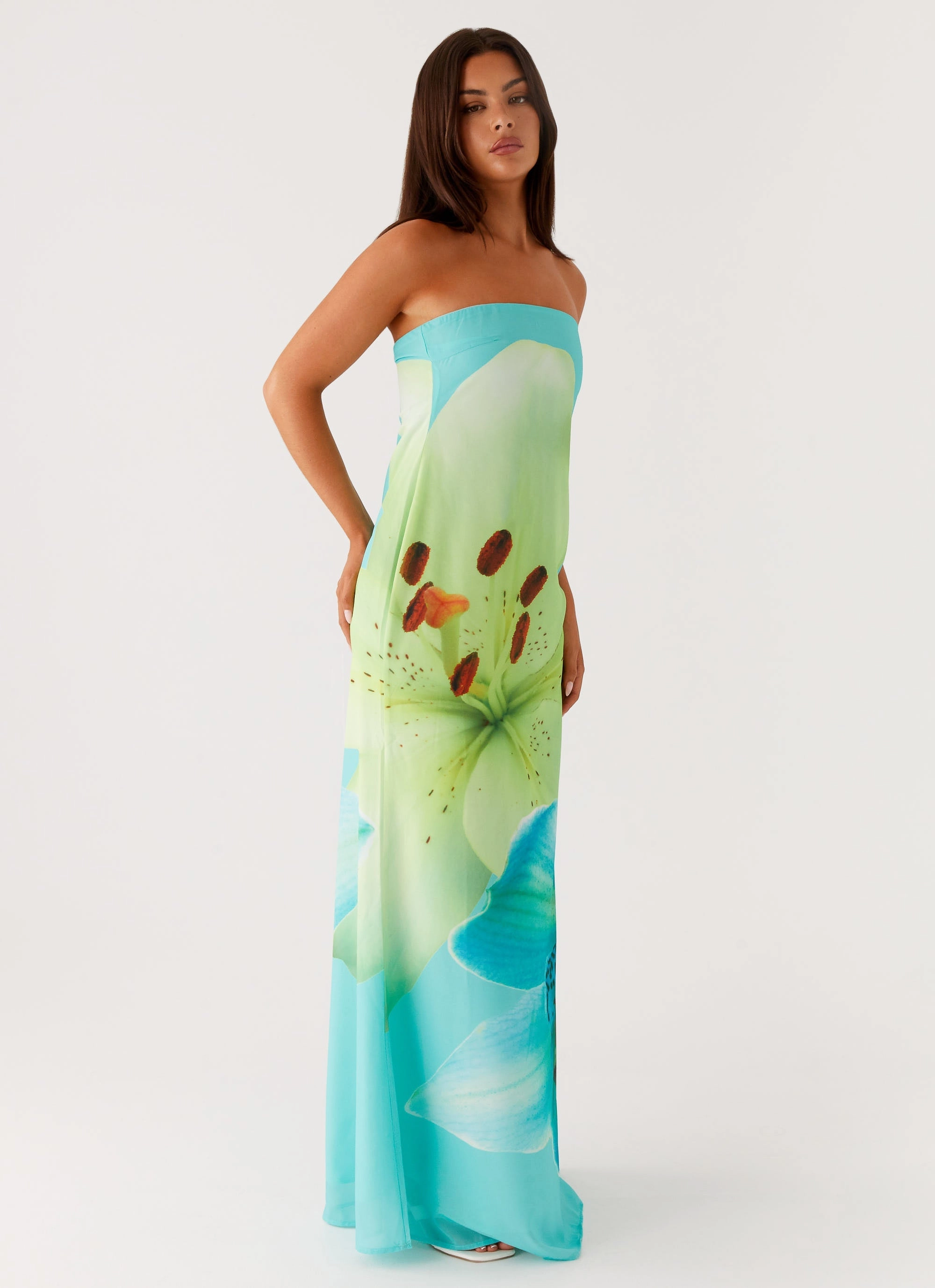Night Style Modern Layers Darcy Maxi Dress - Turquoise Floral
