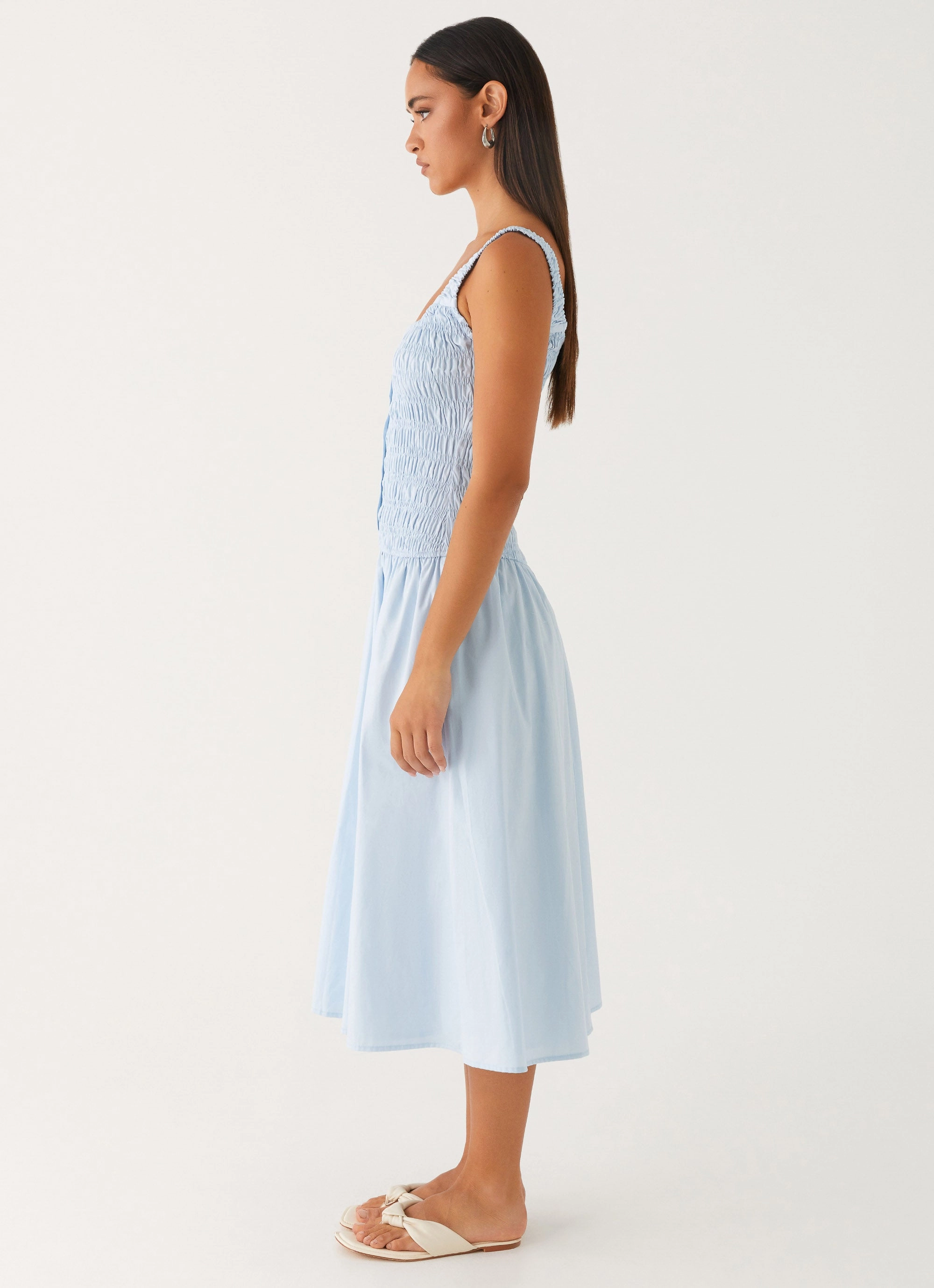 Wildflower Midi Dress - Blue Comfy and Relaxed Fashionable Layer