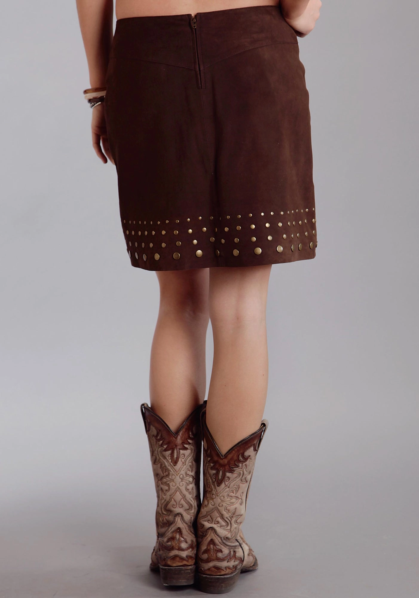Season To Season Stetson Ladies Brown Leather Nailheads Suede Lamb Skirt