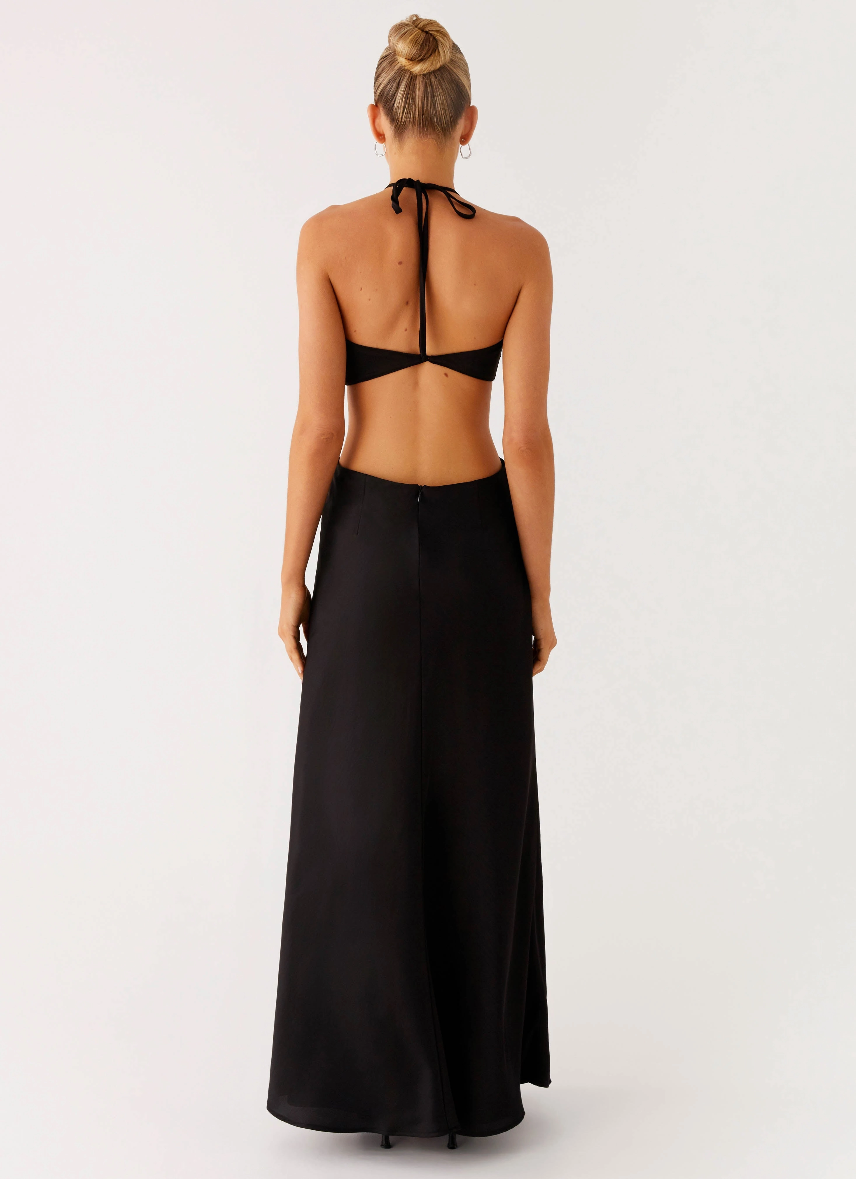 Smooth Detail Sweetheart Cut Out Maxi Dress - Black