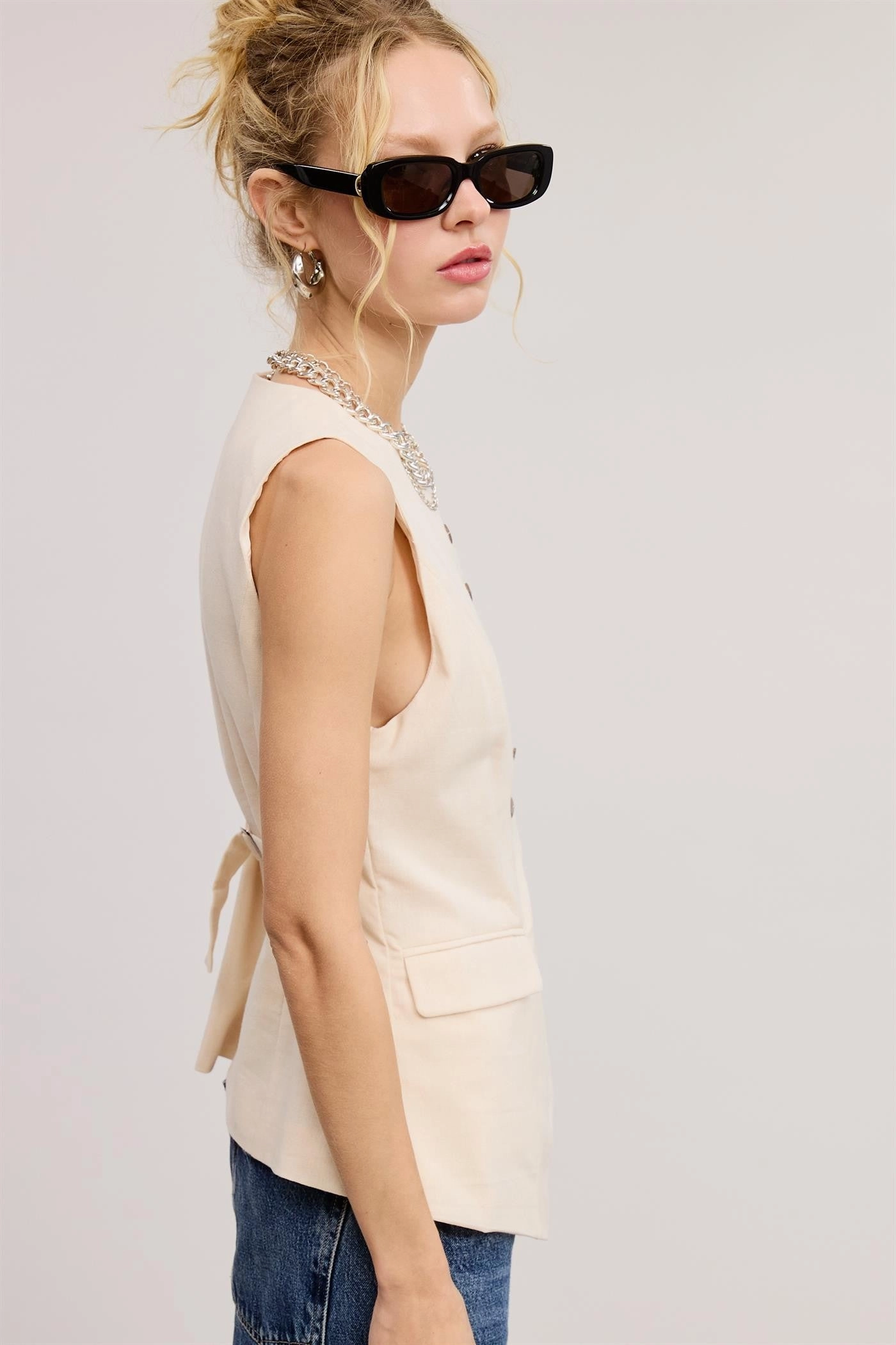 Tailored Long Line Vest - Natural AntiSnagYarnProcessing LayeredCuff